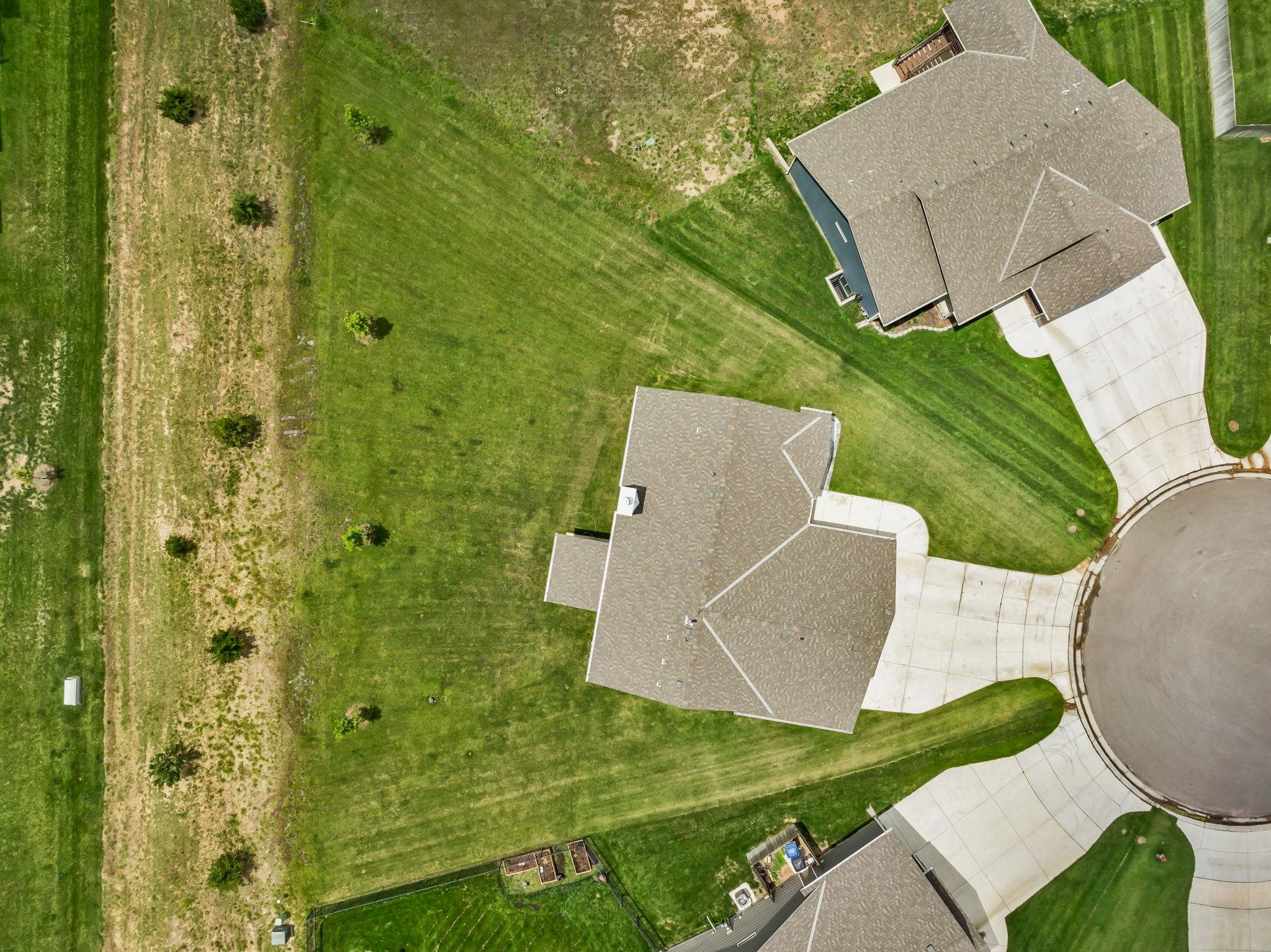 Maize, Kansas 67101, United States, 5 Bedrooms Bedrooms, ,3 BathroomsBathrooms,Residential,Pending,56398