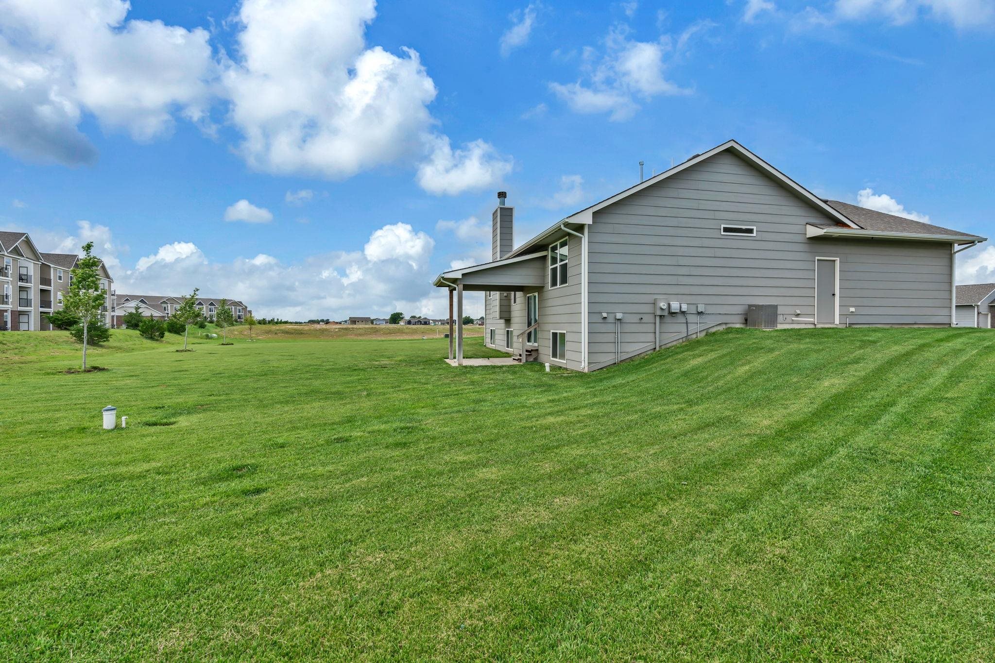 Maize, Kansas 67101, United States, 5 Bedrooms Bedrooms, ,3 BathroomsBathrooms,Residential,Pending,56398