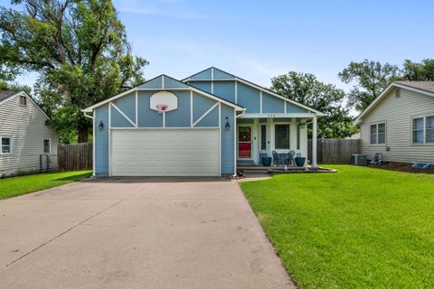 Homes For Sale - 220 N Knight St<br/> Sedgwick County, Wichita, KS 67203
