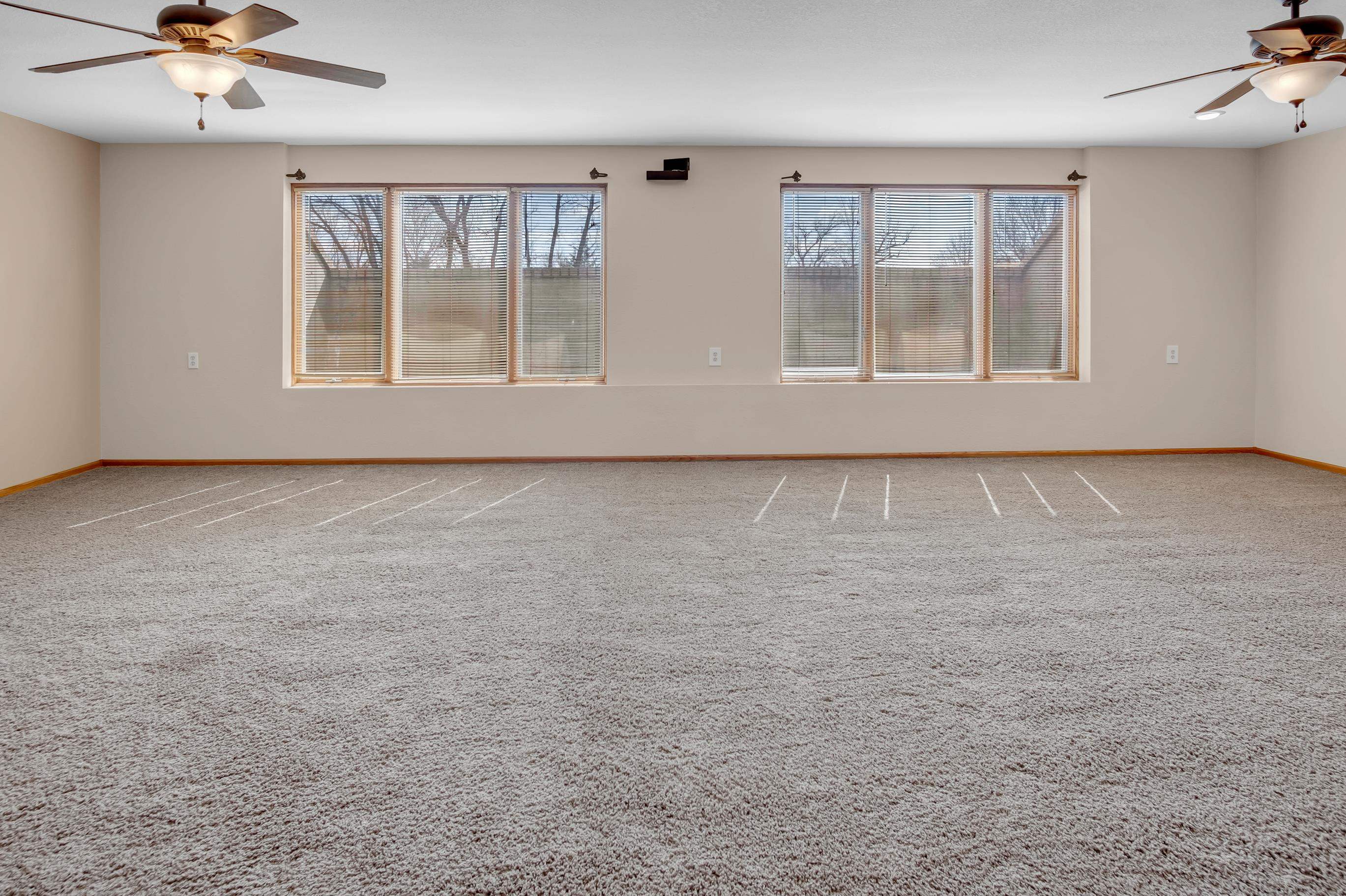 211 Southport Cir, Newton, Kansas image 26
