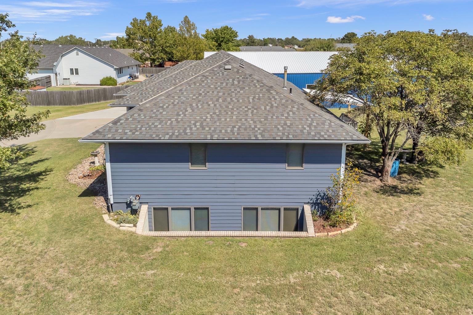 211 Southport Cir, Newton, Kansas image 36