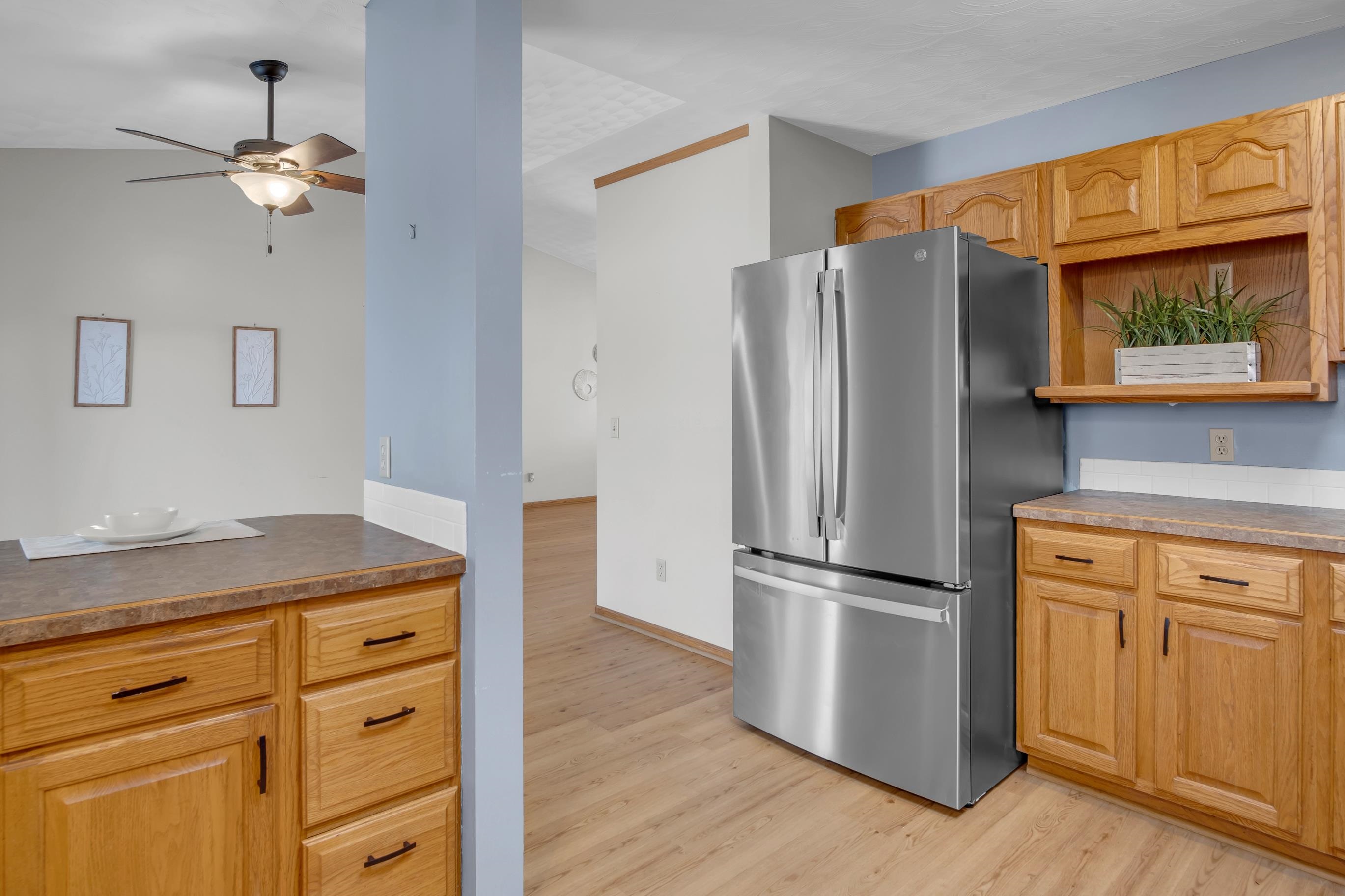 211 Southport Cir, Newton, Kansas image 7
