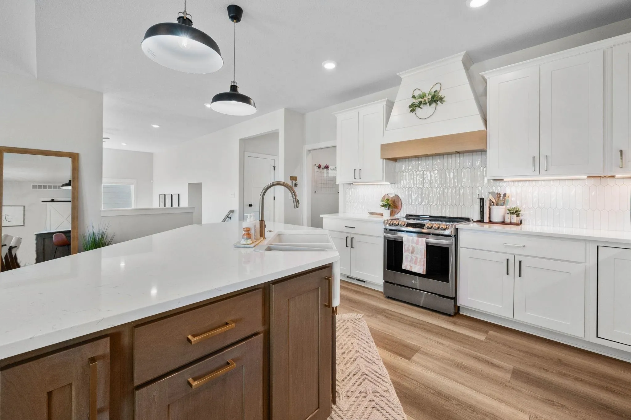 Wichita, Kansas 67226, United States, 5 Bedrooms Bedrooms, ,3 BathroomsBathrooms,Residential,Active,114311