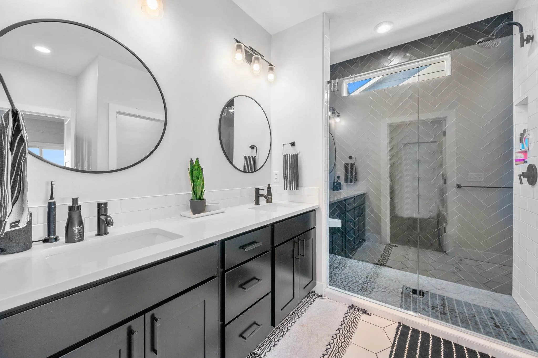 Wichita, Kansas 67226, United States, 5 Bedrooms Bedrooms, ,3 BathroomsBathrooms,Residential,Active,114311