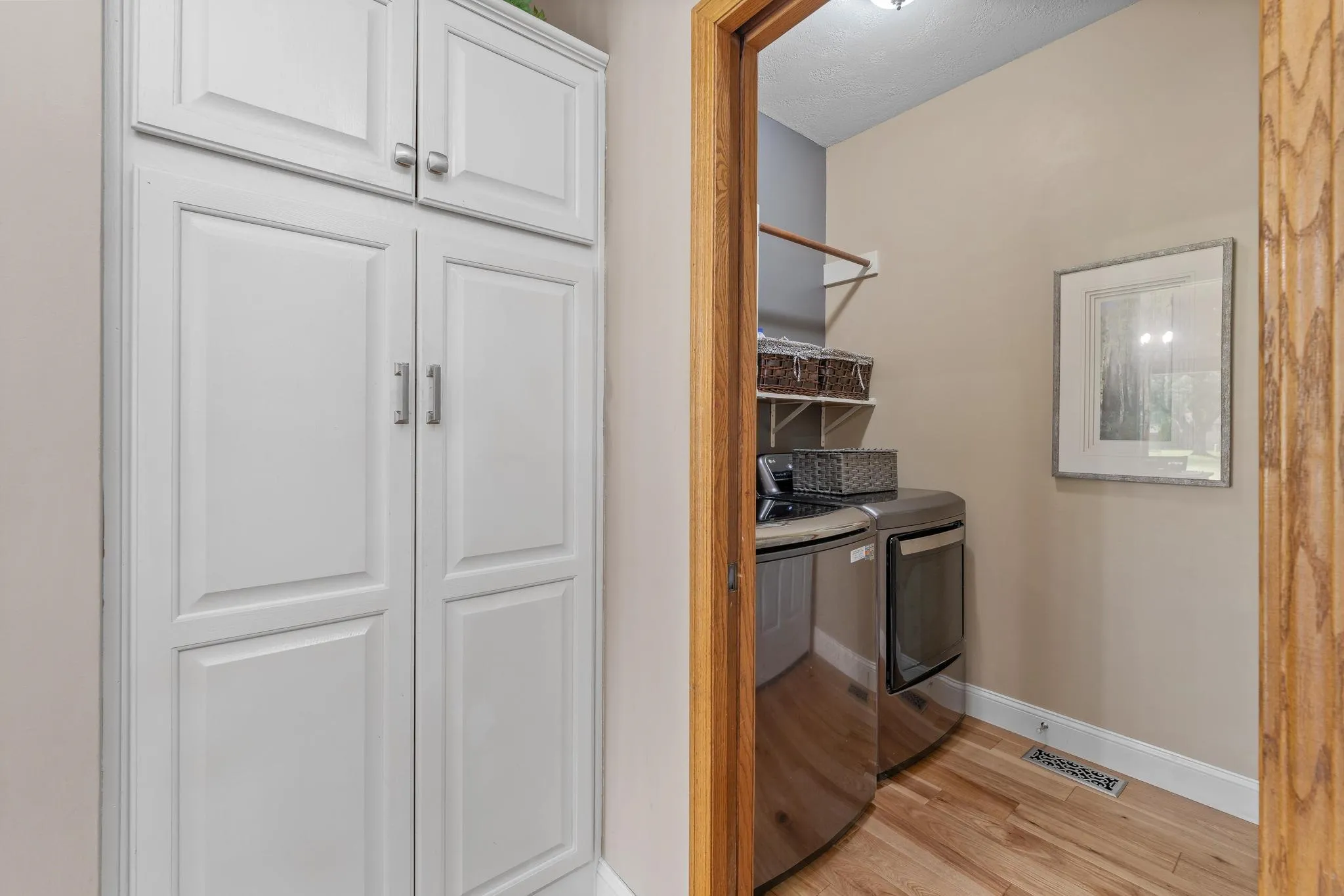 Wichita, Kansas 67212, United States, 4 Bedrooms Bedrooms, ,3 BathroomsBathrooms,Residential,Pending,207388