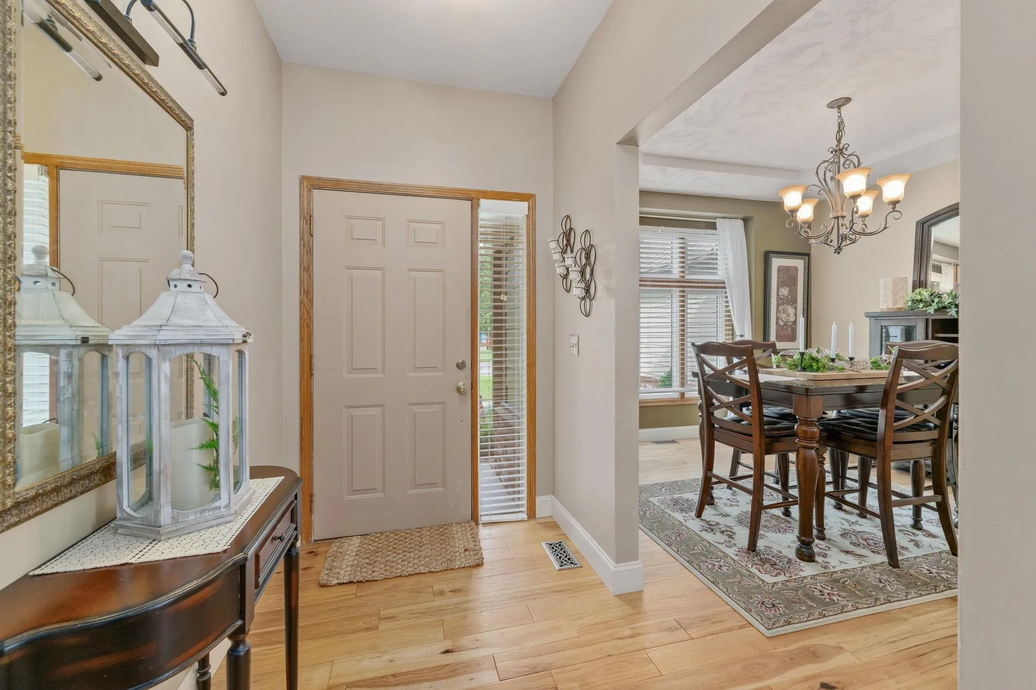 Wichita, Kansas 67212, United States, 4 Bedrooms Bedrooms, ,3 BathroomsBathrooms,Residential,Pending,207388