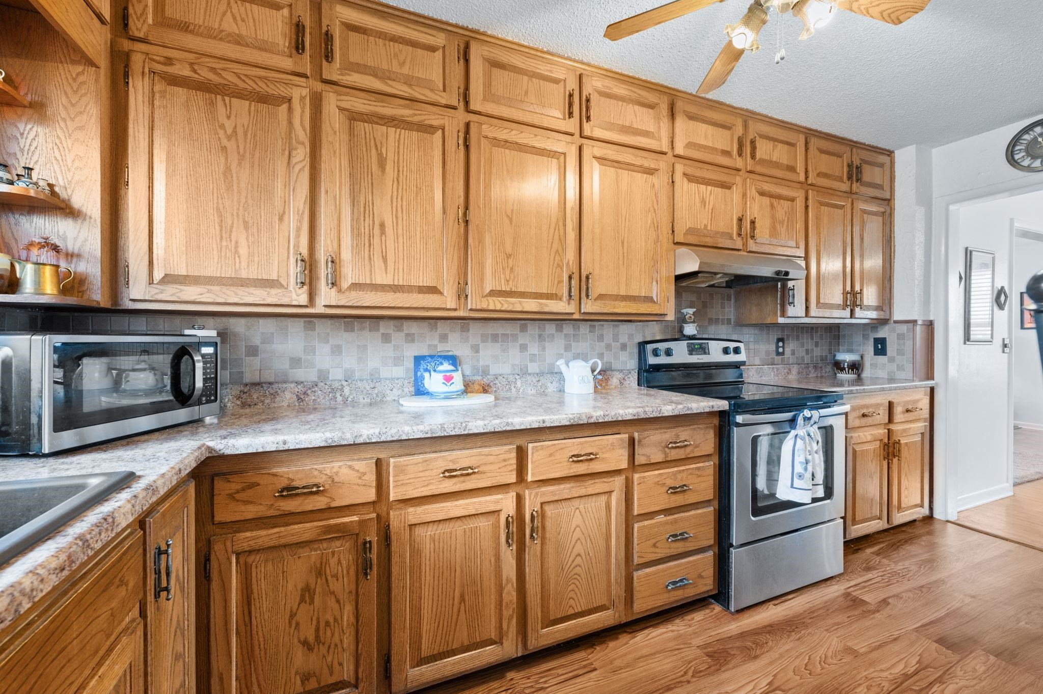 820 N Biermann St, Garden Plain, Kansas image 9