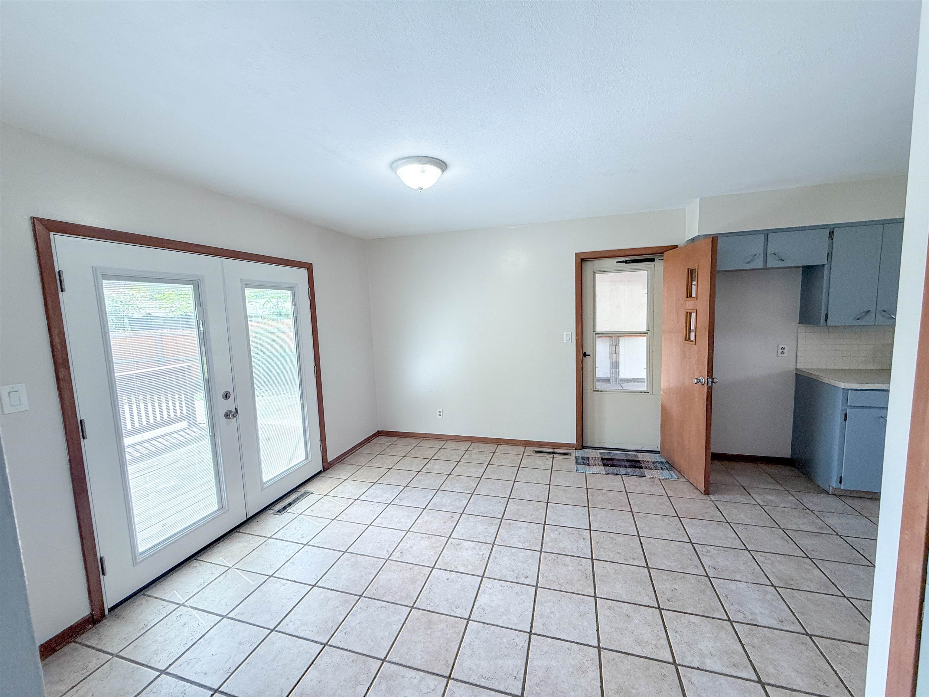 605 Catalina Dr, Hutchinson, Kansas image 5