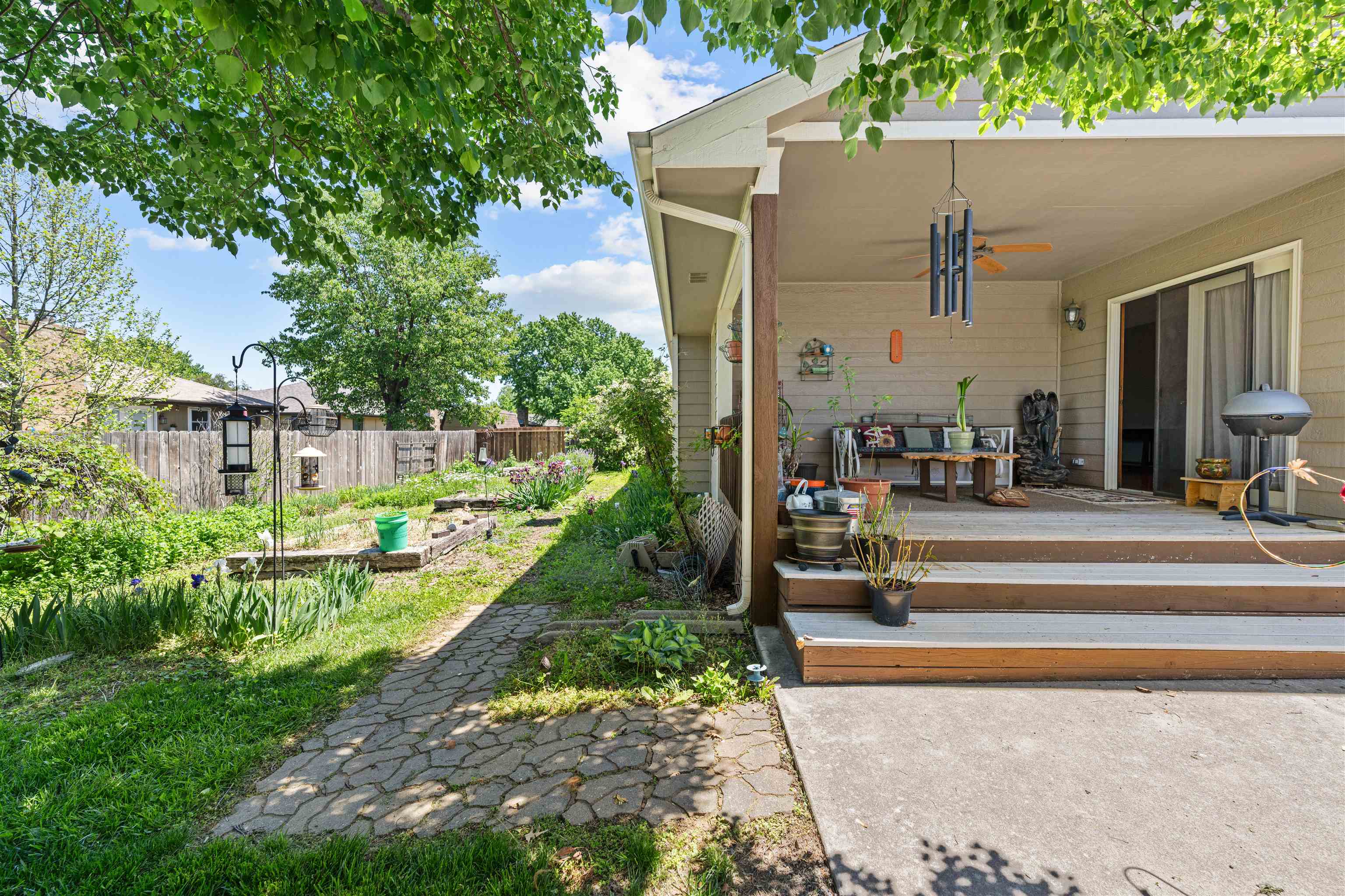 2207 Village Ln, Salina, Kansas image 24