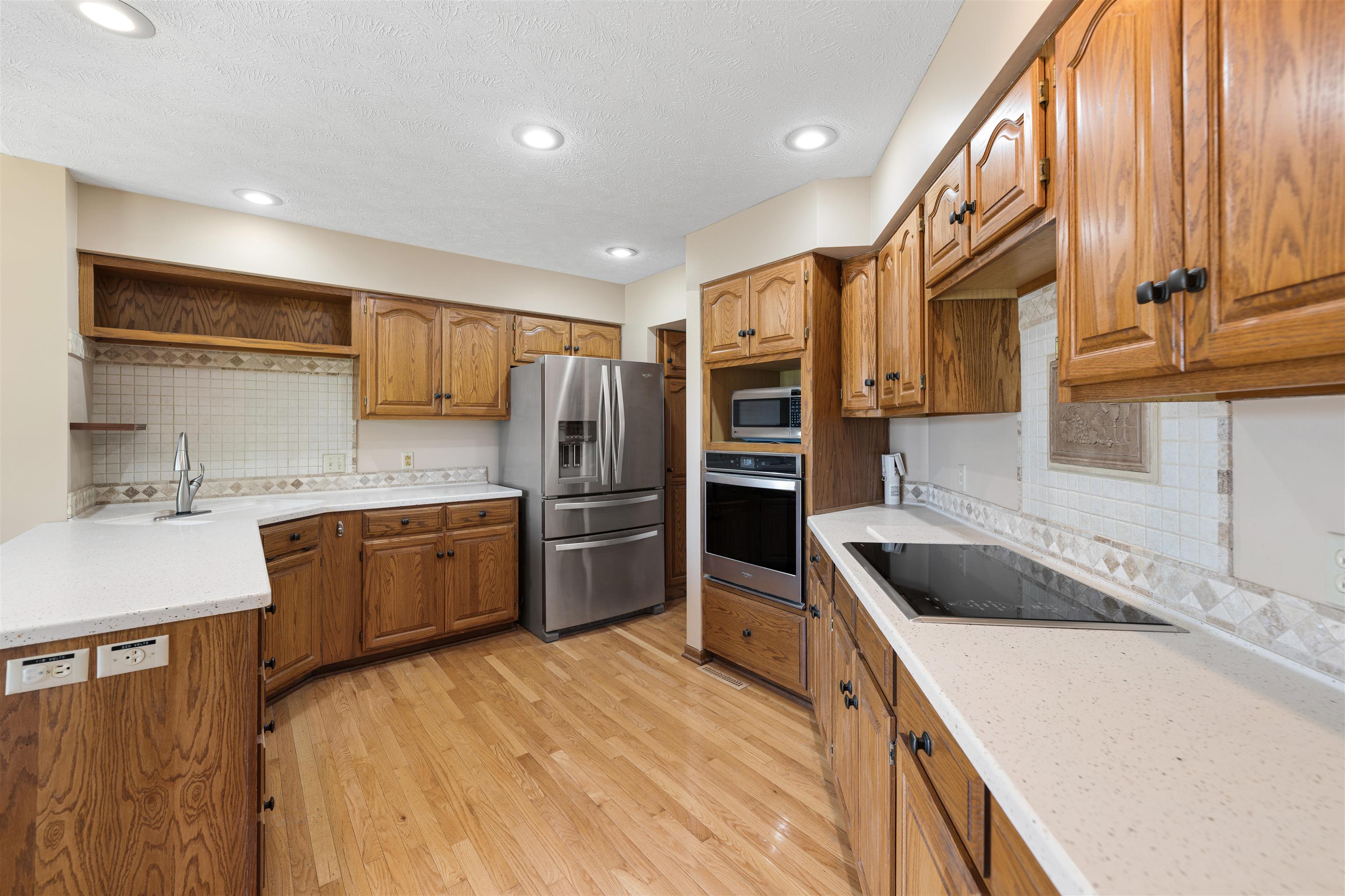 2207 Village Ln, Salina, Kansas image 10