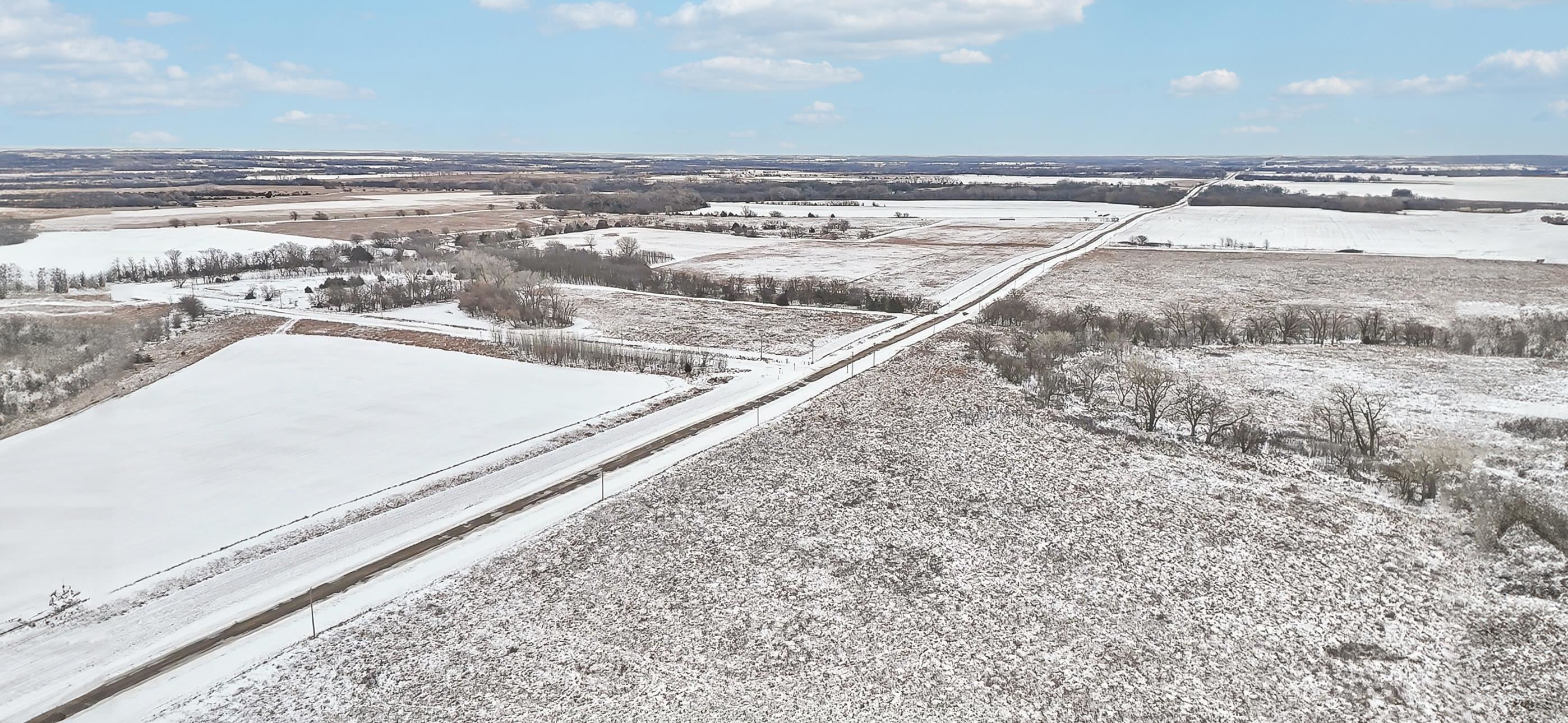 00000 W Parallel Rd, Langdon, Kansas image 9