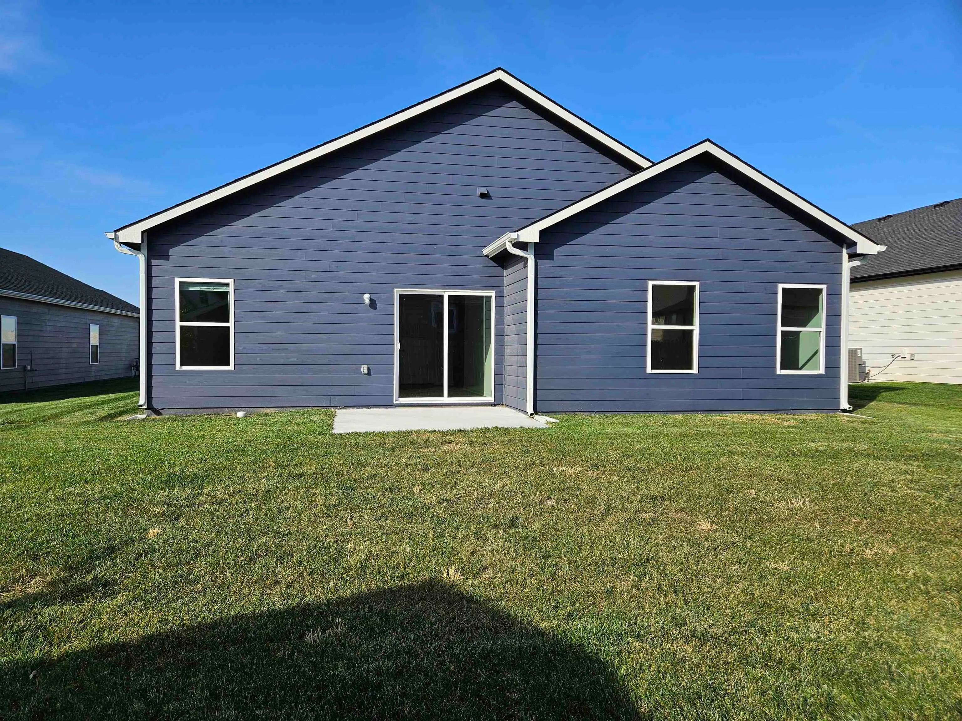 Garden Plain, Kansas 67050, United States, 4 Bedrooms Bedrooms, ,2 BathroomsBathrooms,Residential,Pending,47211