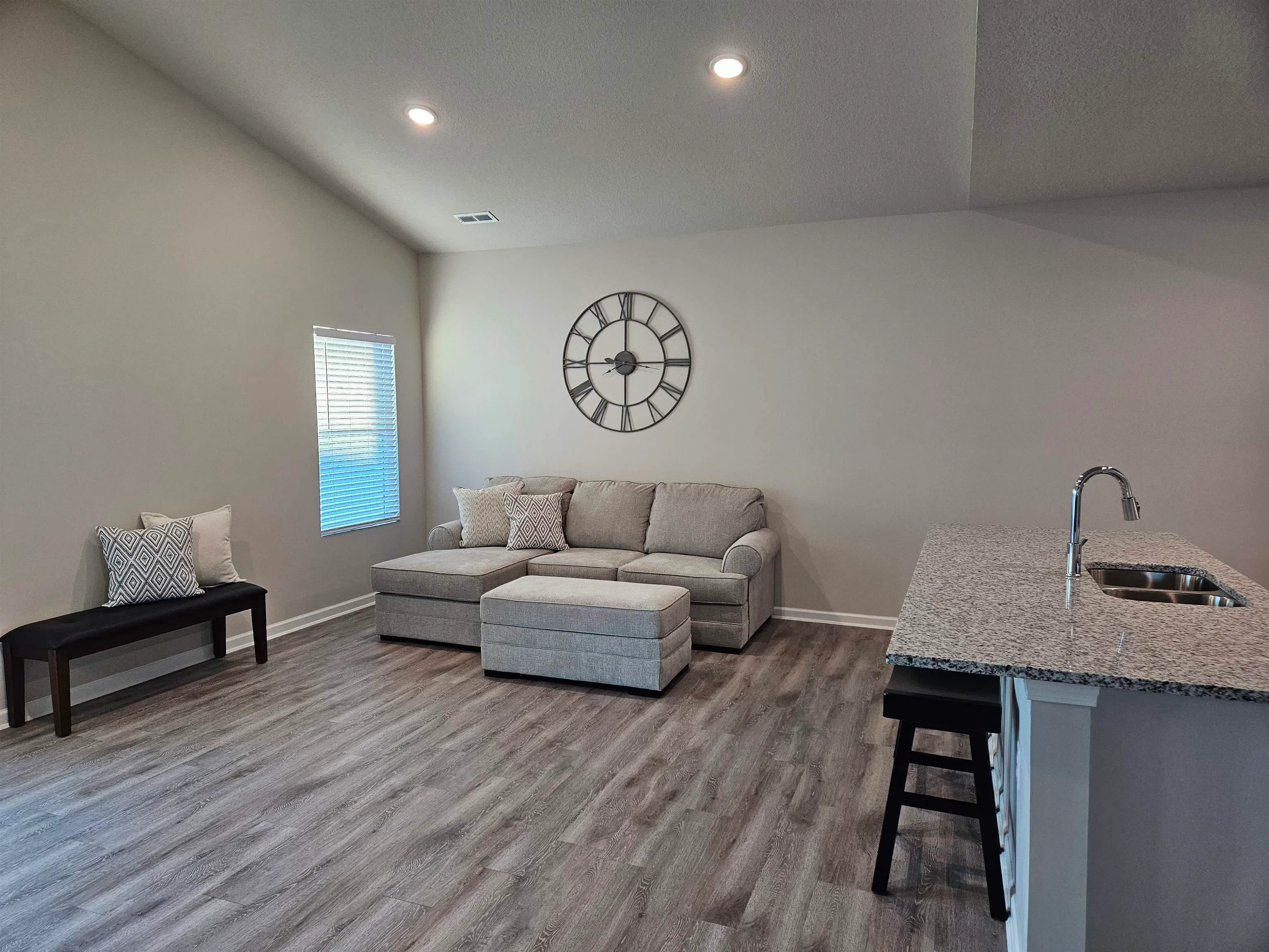 Garden Plain, Kansas 67050, United States, 4 Bedrooms Bedrooms, ,2 BathroomsBathrooms,Residential,Pending,47211