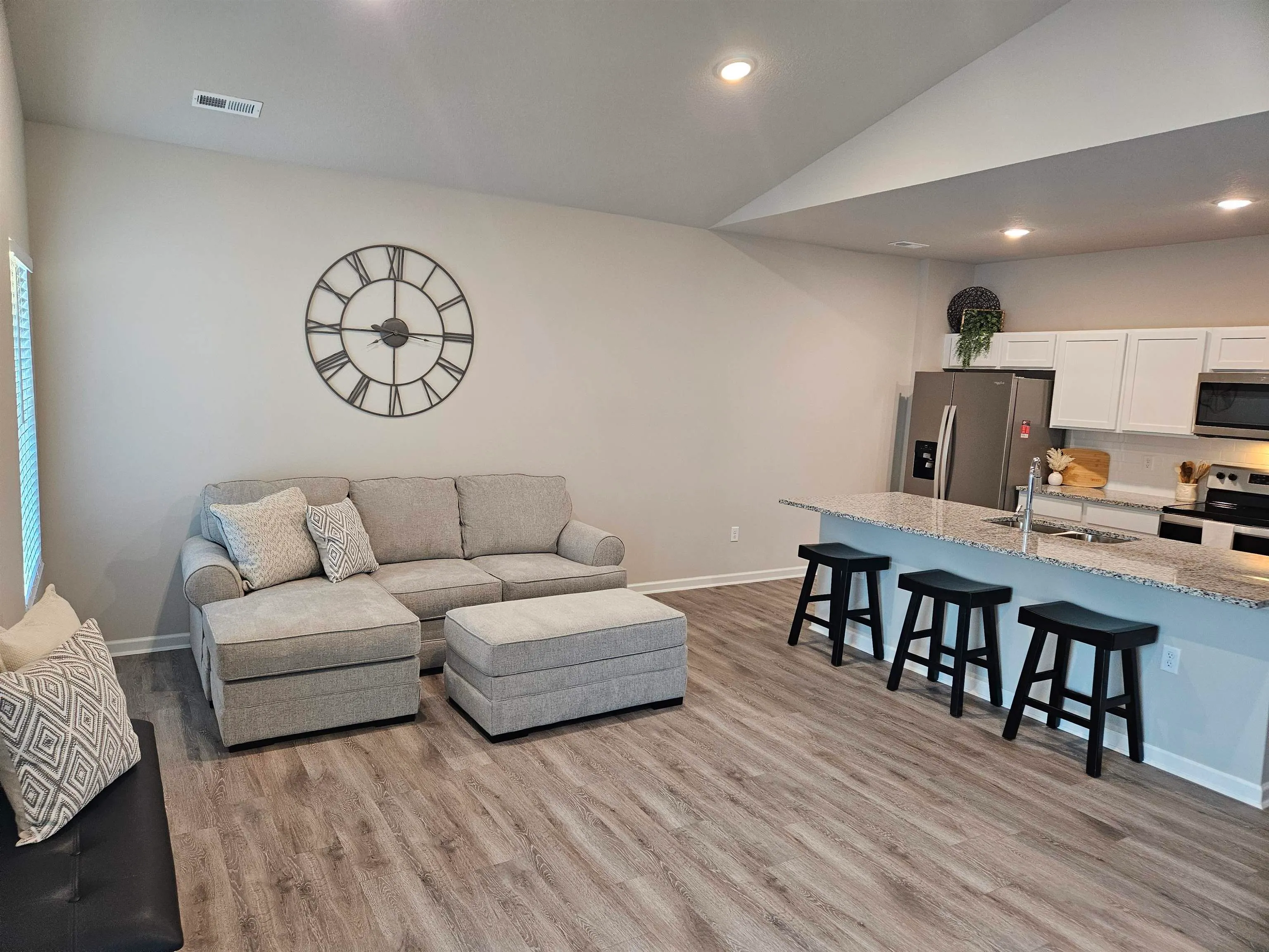 Garden Plain, Kansas 67050, United States, 4 Bedrooms Bedrooms, ,2 BathroomsBathrooms,Residential,Pending,47211