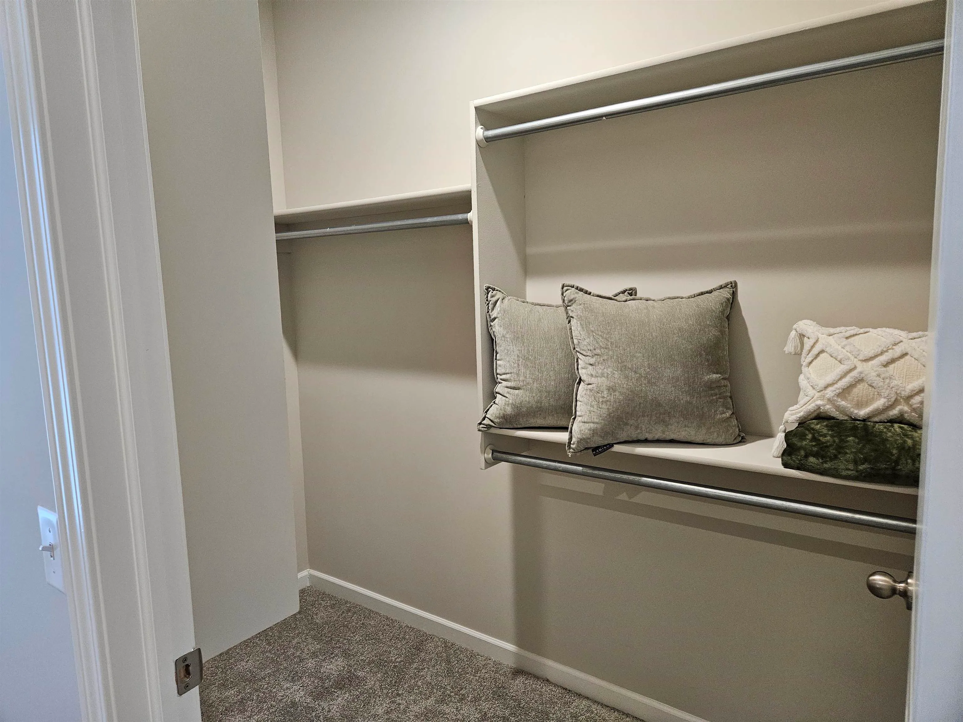 Garden Plain, Kansas 67050, United States, 4 Bedrooms Bedrooms, ,2 BathroomsBathrooms,Residential,Pending,47211