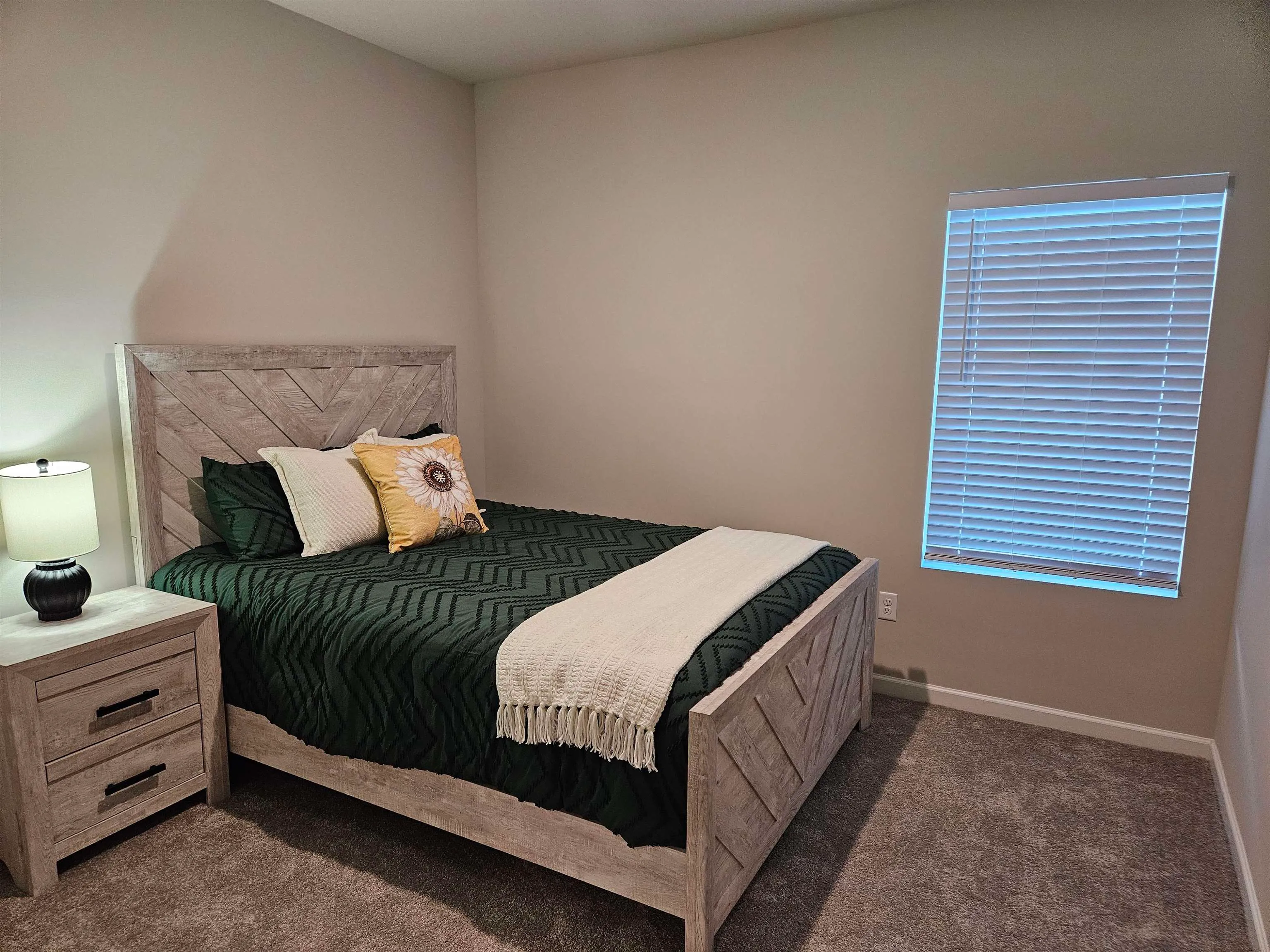 Garden Plain, Kansas 67050, United States, 4 Bedrooms Bedrooms, ,2 BathroomsBathrooms,Residential,Pending,47211