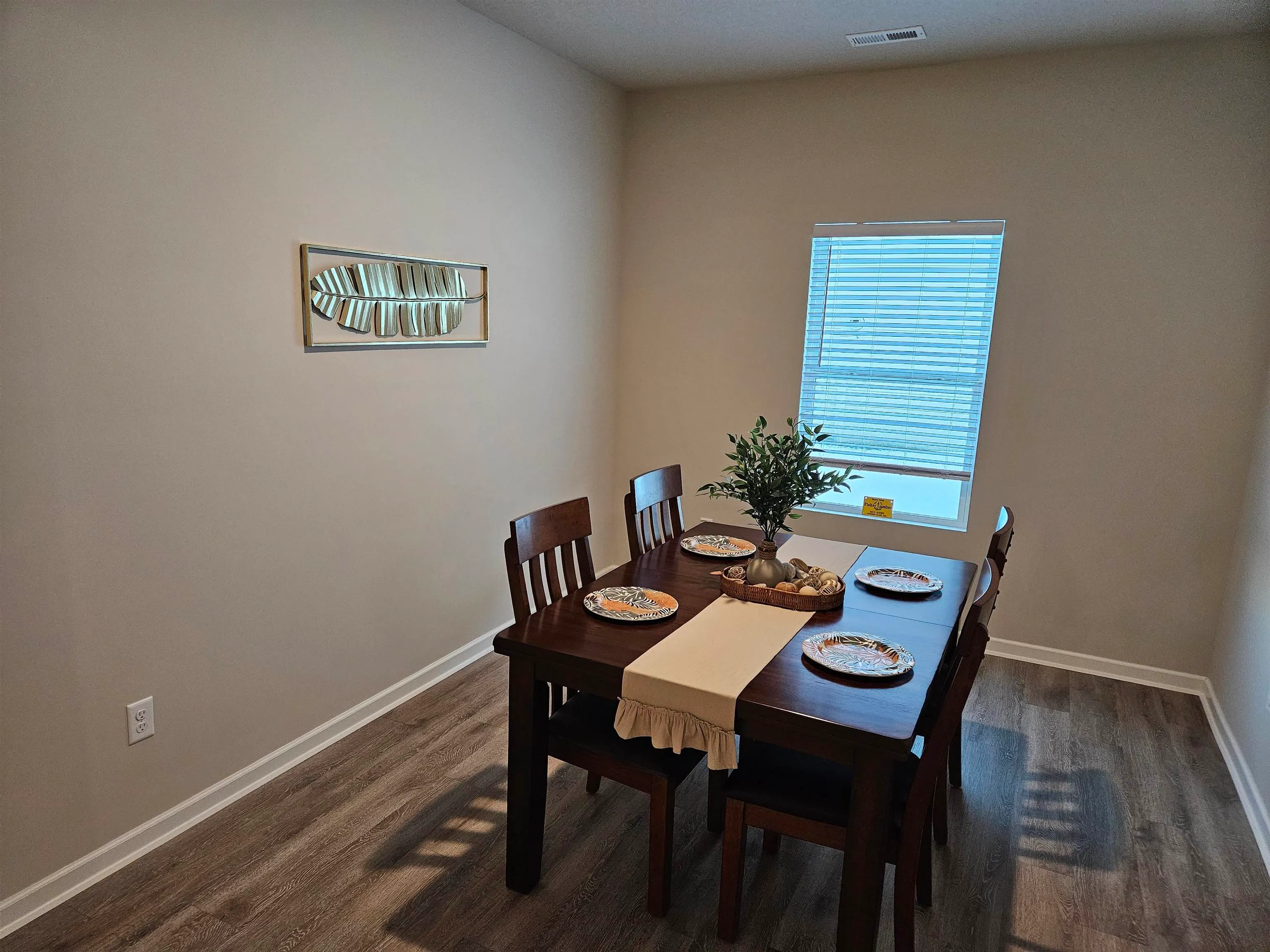 Garden Plain, Kansas 67050, United States, 4 Bedrooms Bedrooms, ,2 BathroomsBathrooms,Residential,Pending,47211