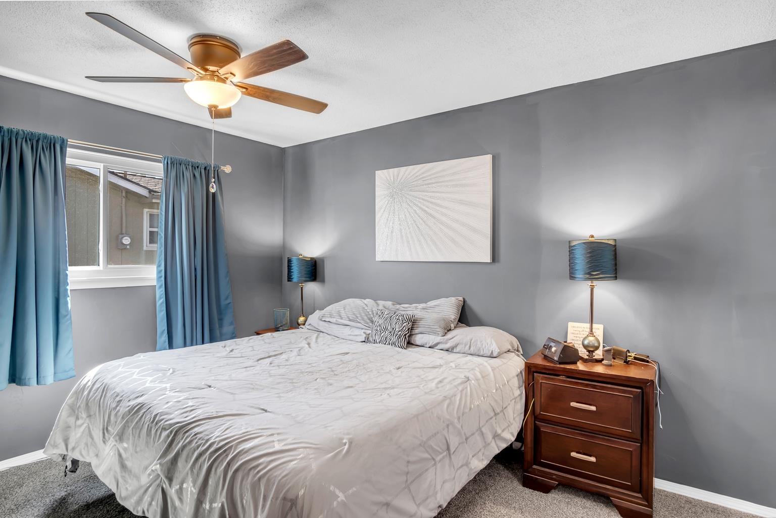 Newton, Kansas 67114, United States, 2 Bedrooms Bedrooms, ,2 BathroomsBathrooms,Residential,Pending,61896