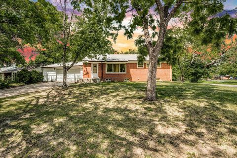 Homes For Sale - 870 S Watson Lane<br/> Sedgwick County, Wichita, KS 67207