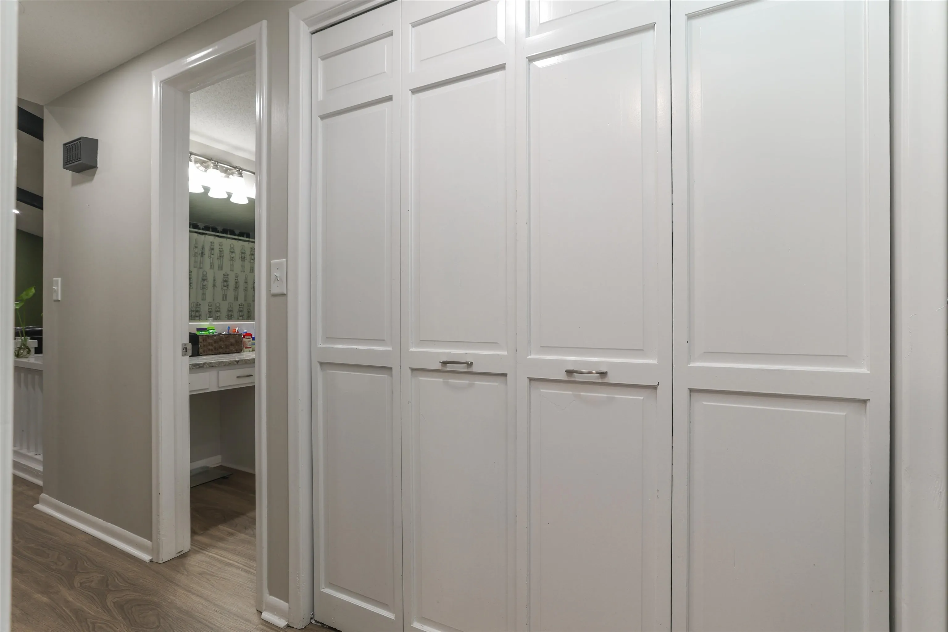 North Newton, Kansas 67117, United States, 2 Bedrooms Bedrooms, ,2 BathroomsBathrooms,Residential,Pending,144290