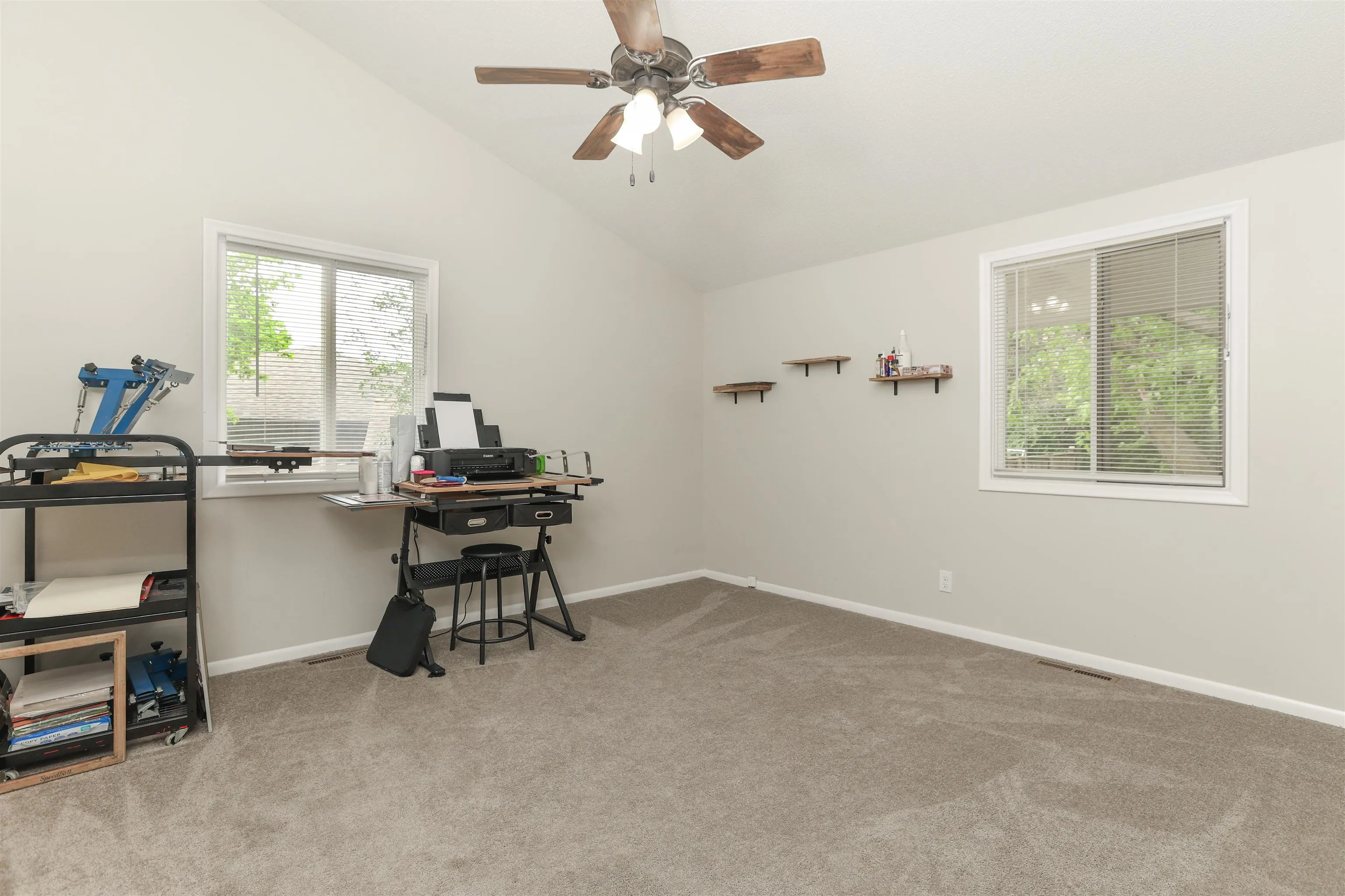 North Newton, Kansas 67117, United States, 2 Bedrooms Bedrooms, ,2 BathroomsBathrooms,Residential,Pending,144290