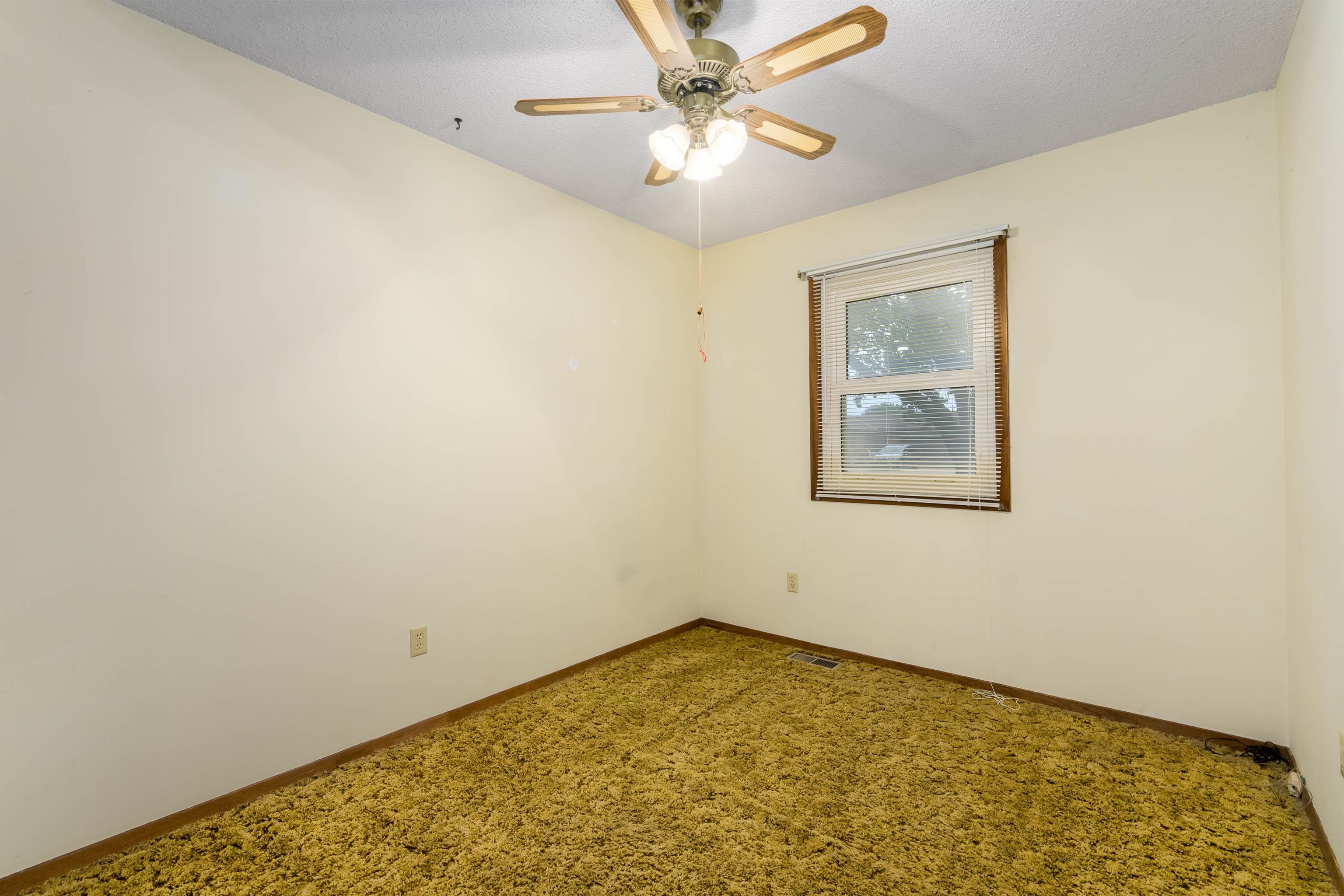 323 S Sunnyside Rd, Haysville, Kansas image 24