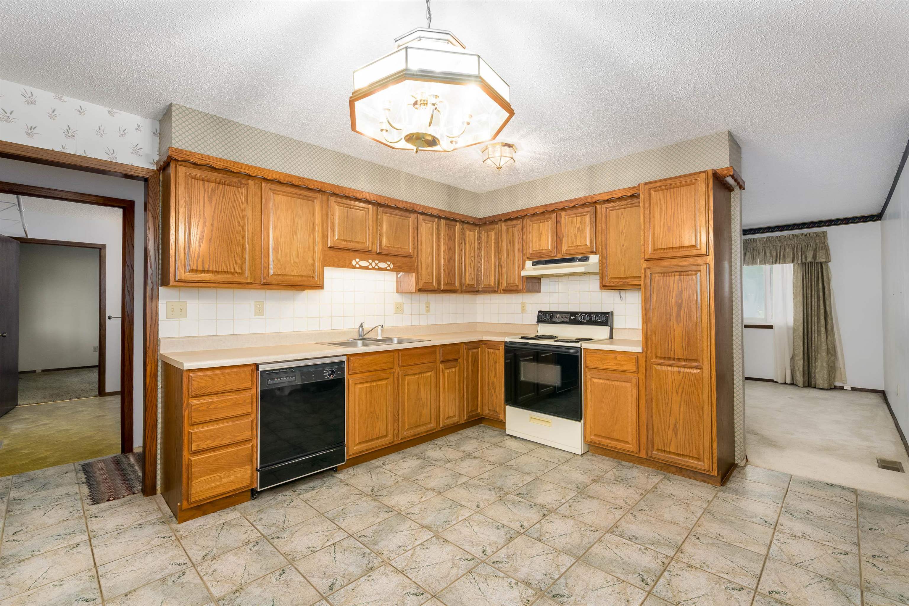 323 S Sunnyside Rd, Haysville, Kansas image 14