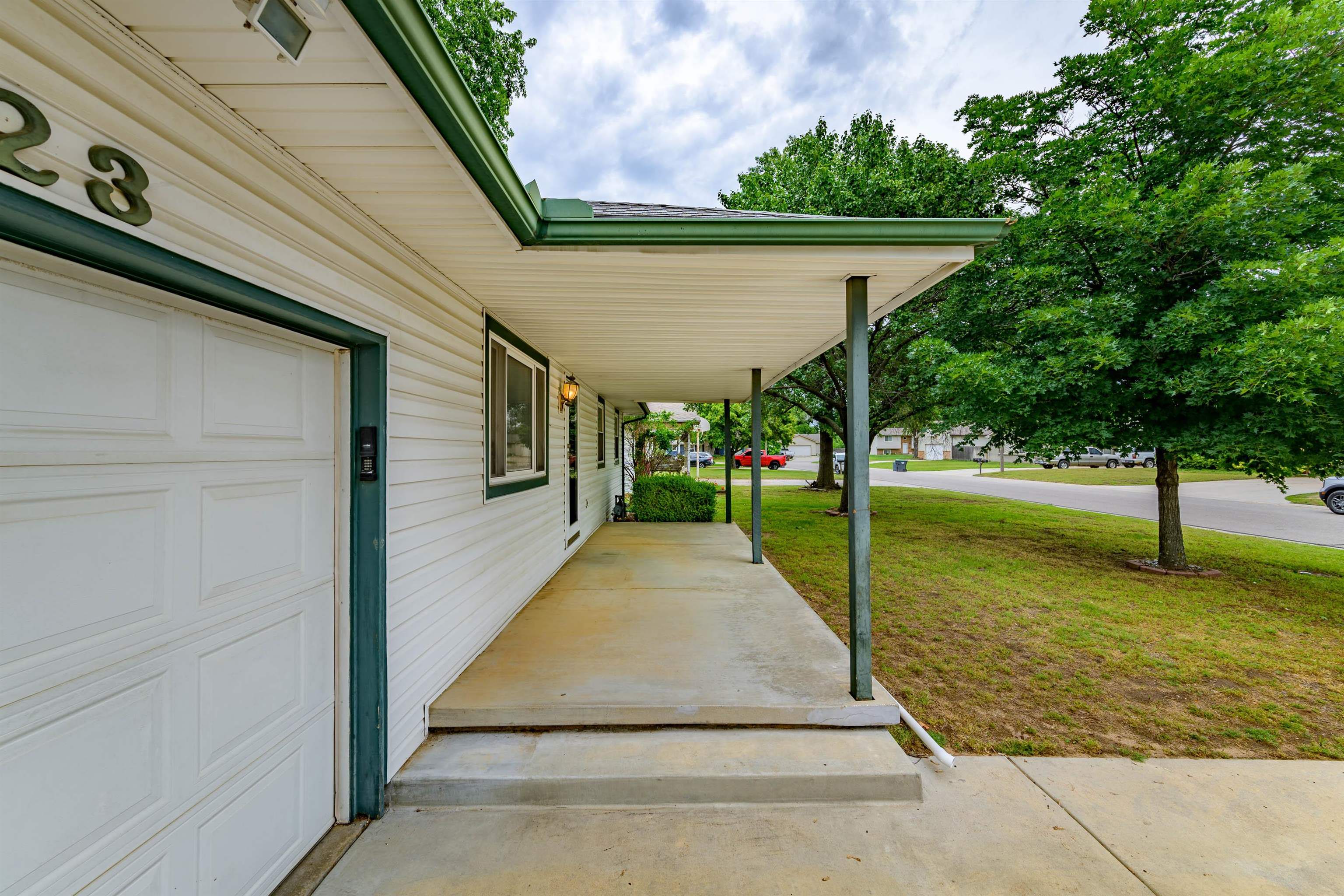 323 S Sunnyside Rd, Haysville, Kansas image 5