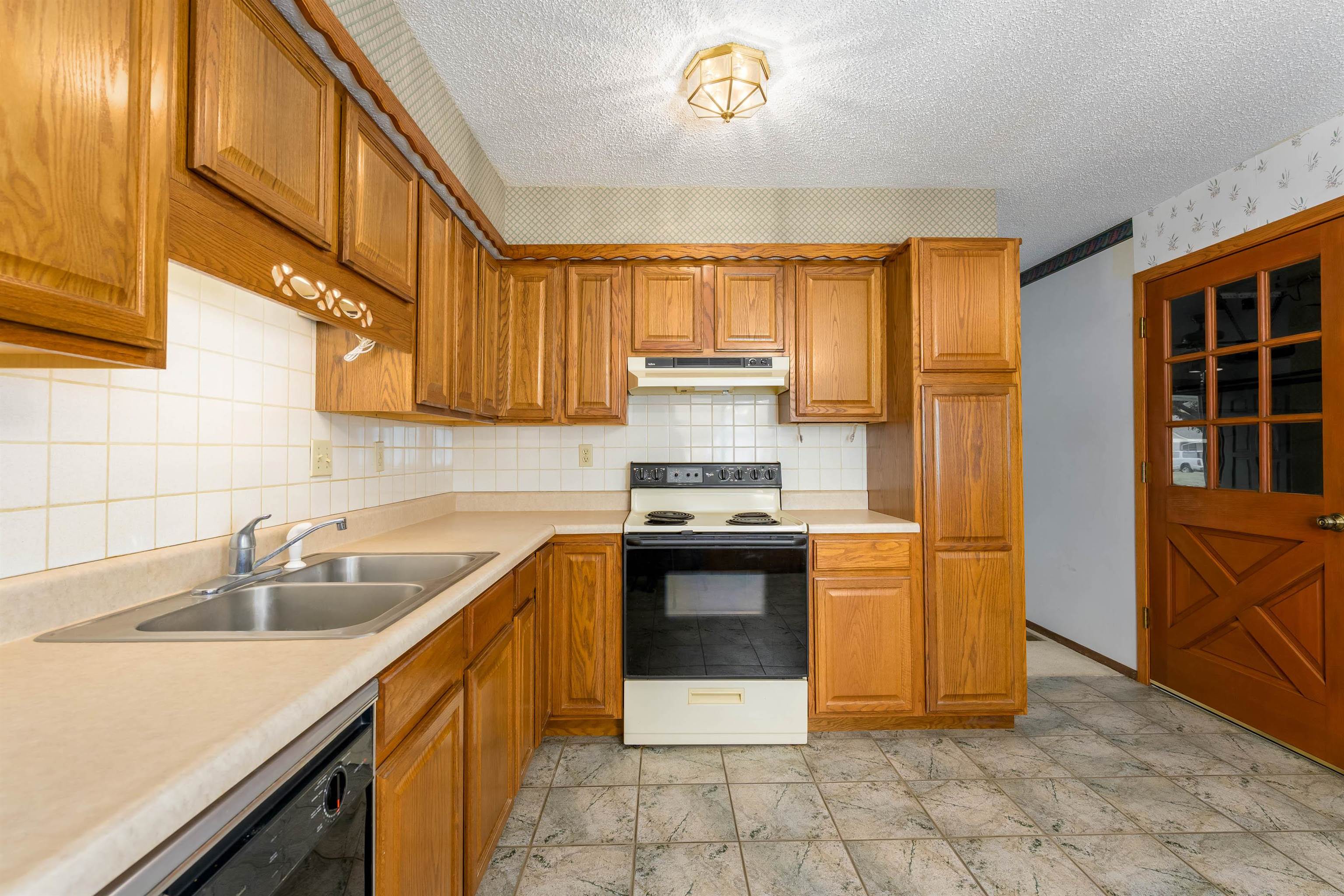 323 S Sunnyside Rd, Haysville, Kansas image 15