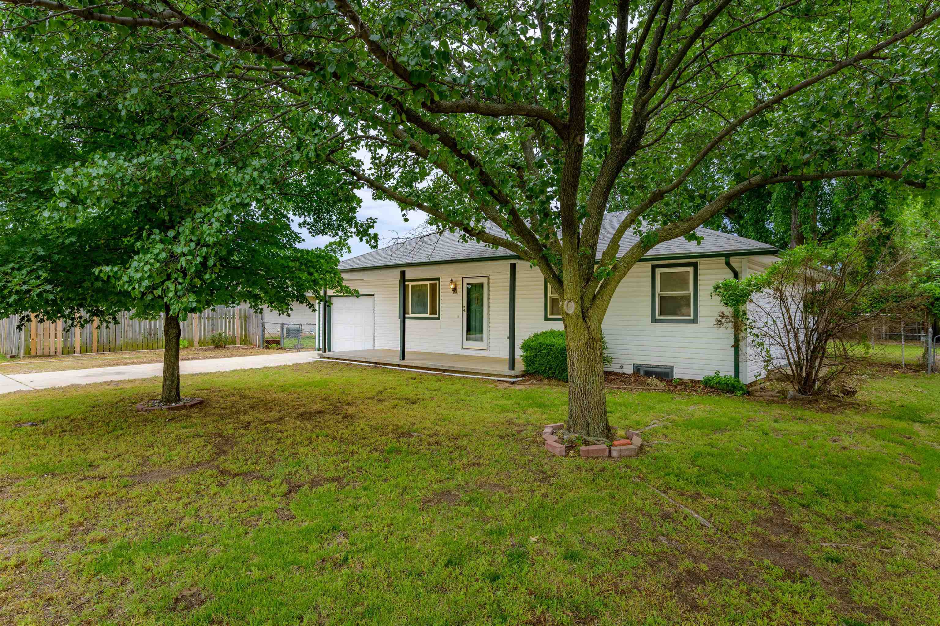 323 S Sunnyside Rd, Haysville, Kansas image 28