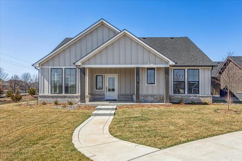 Townhouse For Sale - 14007 W Barn Owl St<br/> Sedgwick County, Wichita, KS 67235