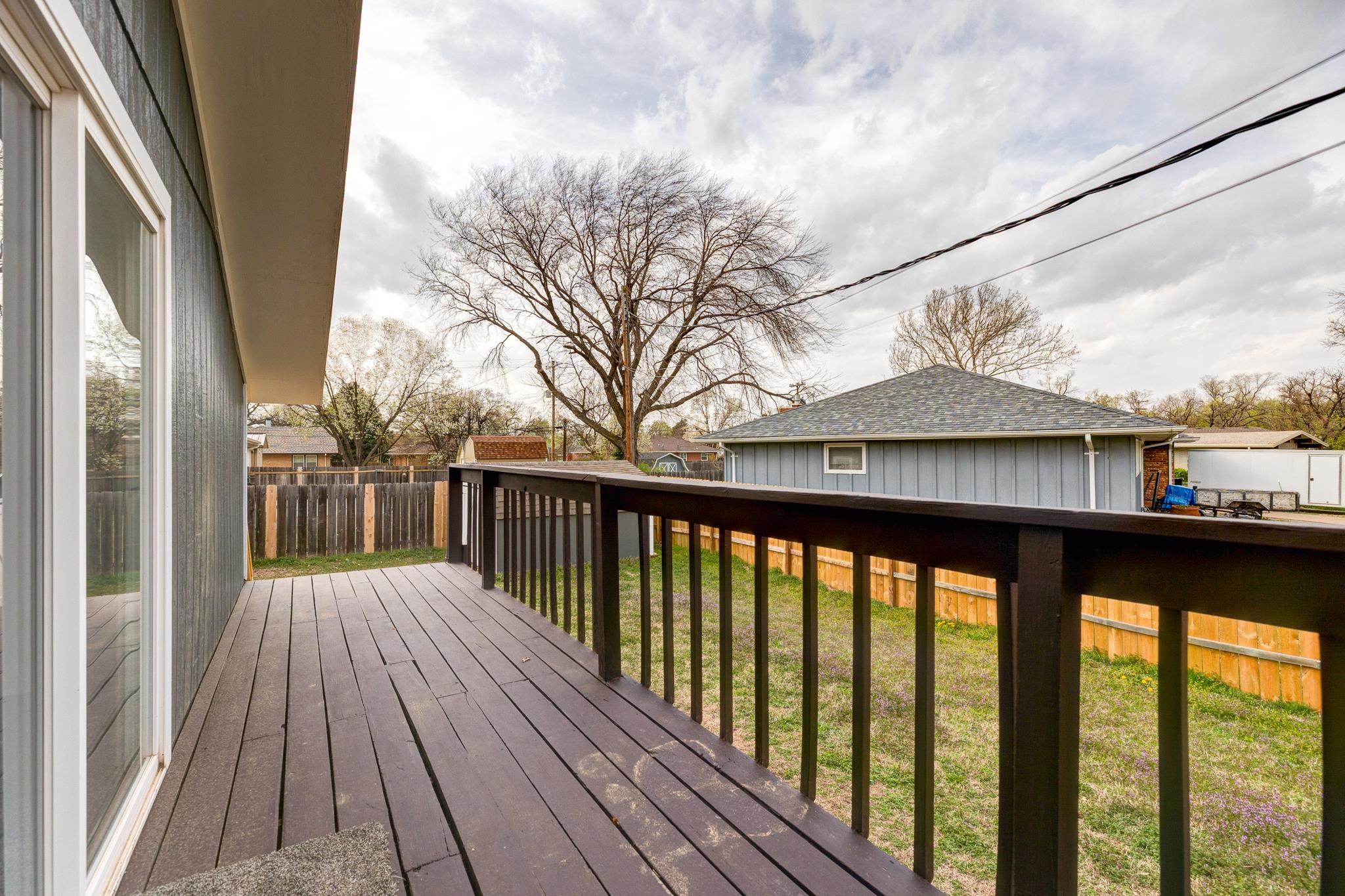 619 Guernsey Dr, Salina, Kansas image 29
