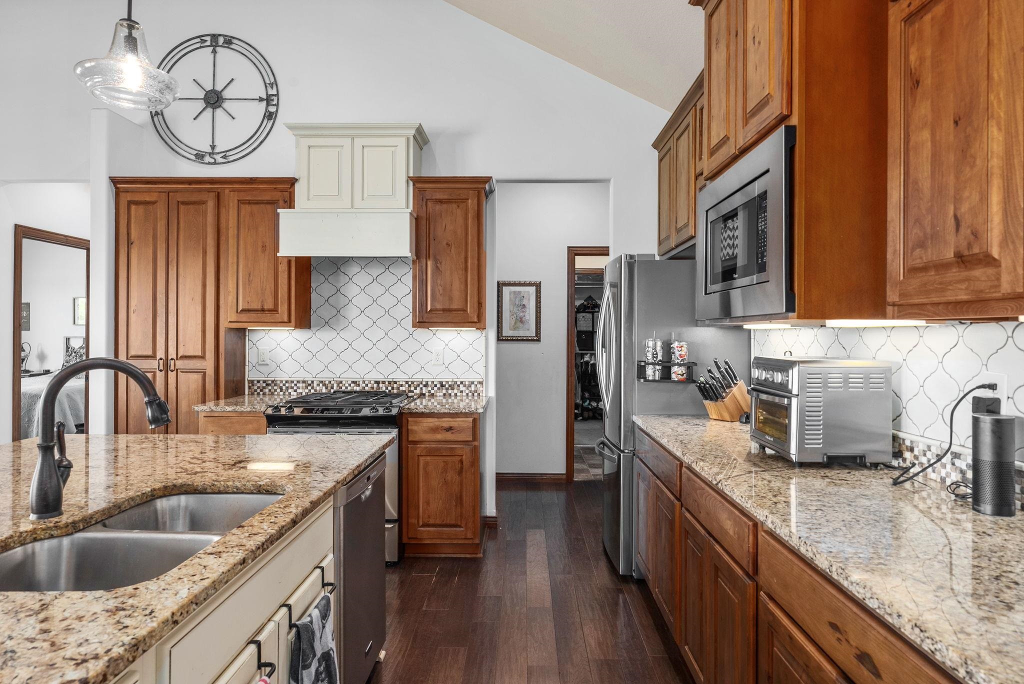 602 E Stone Lake Cir, Augusta, Kansas image 10