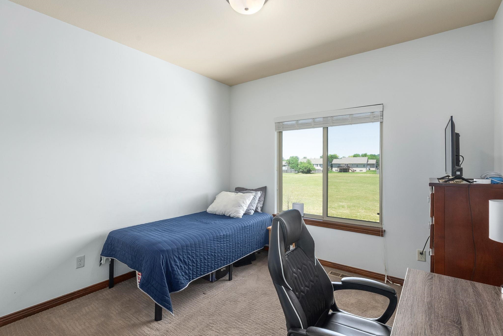 602 E Stone Lake Cir, Augusta, Kansas image 19