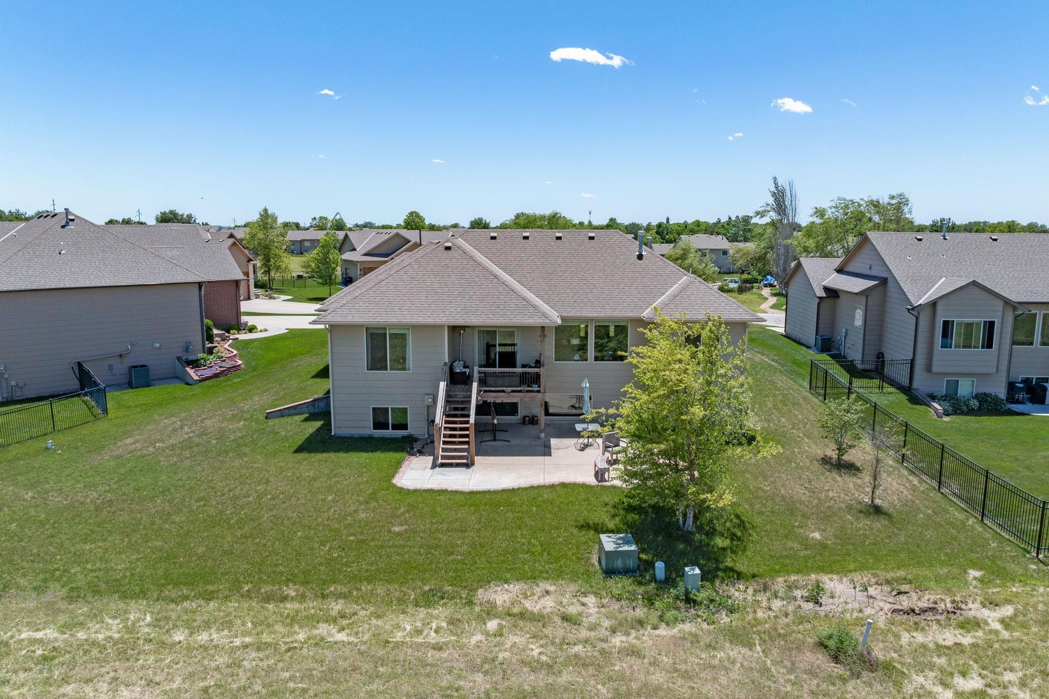 602 E Stone Lake Cir, Augusta, Kansas image 33