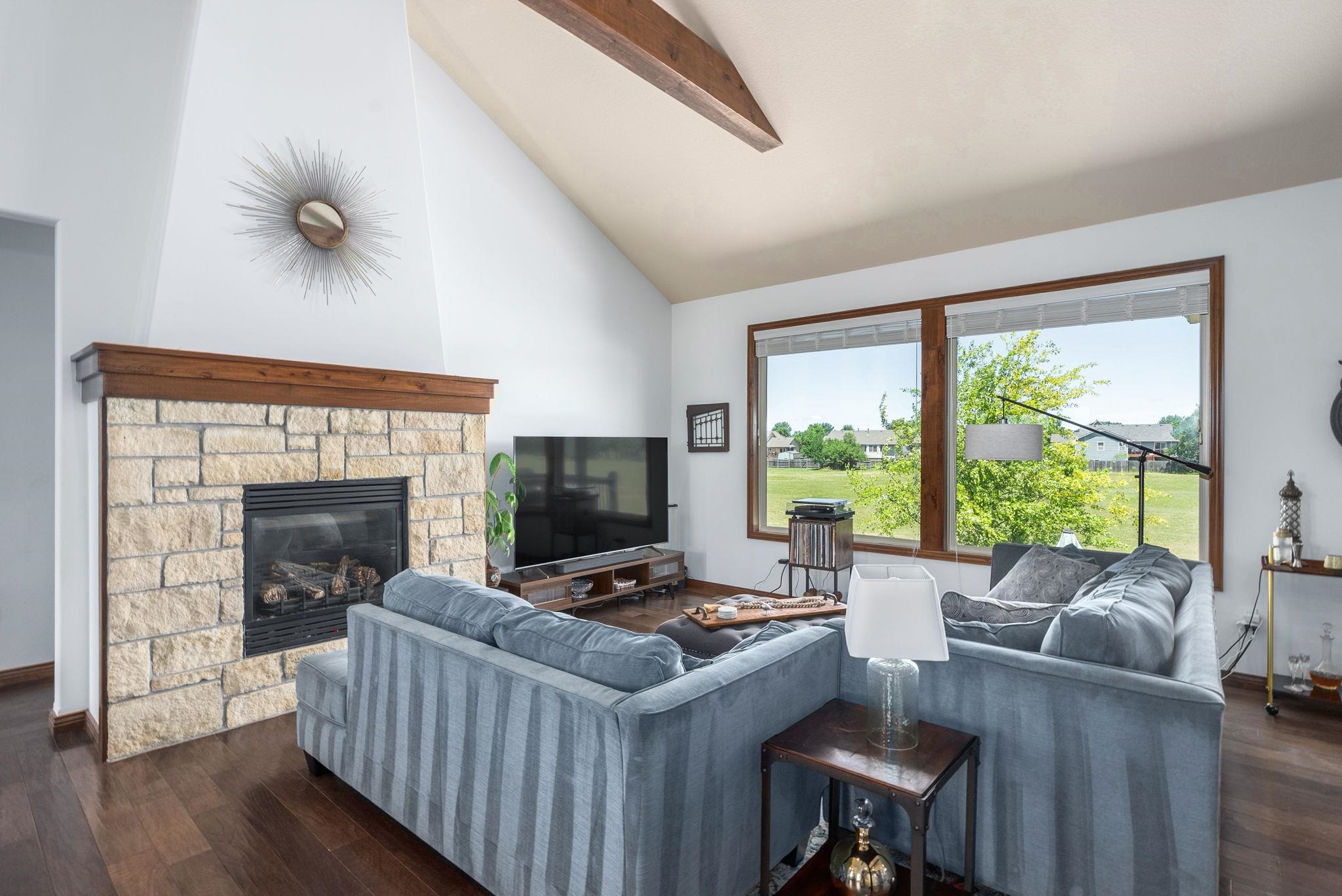 602 E Stone Lake Cir, Augusta, Kansas image 4