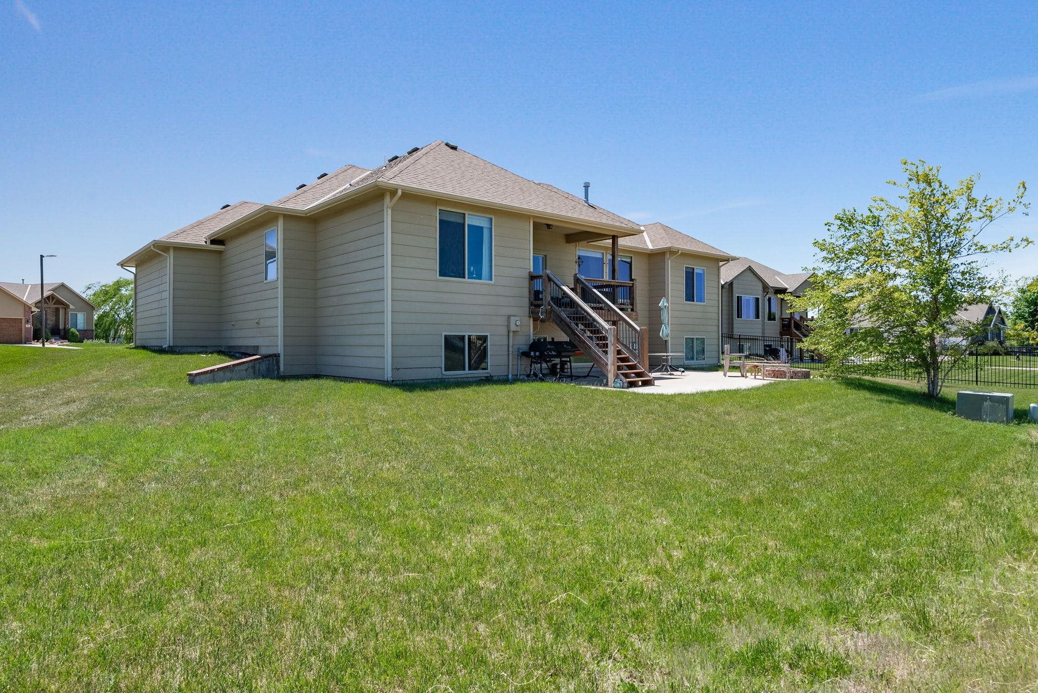 602 E Stone Lake Cir, Augusta, Kansas image 30