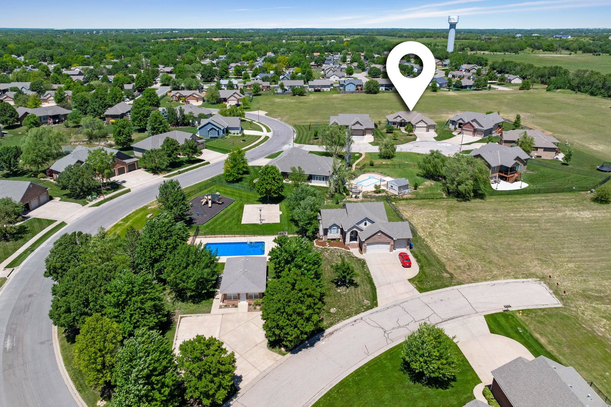 602 E Stone Lake Cir, Augusta, Kansas image 35