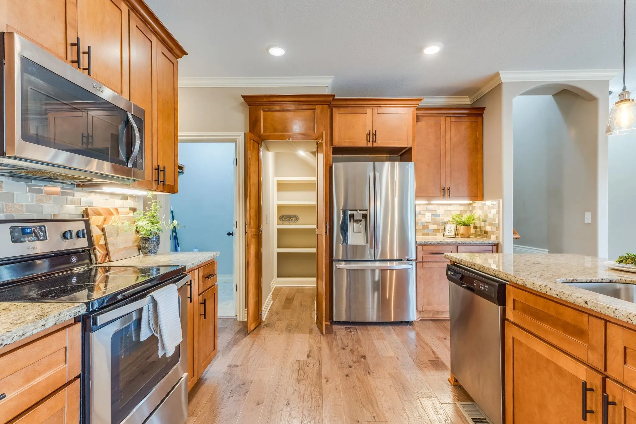 Park City, Kansas 67147, United States, 6 Bedrooms Bedrooms, ,4 BathroomsBathrooms,Residential,Active,175162