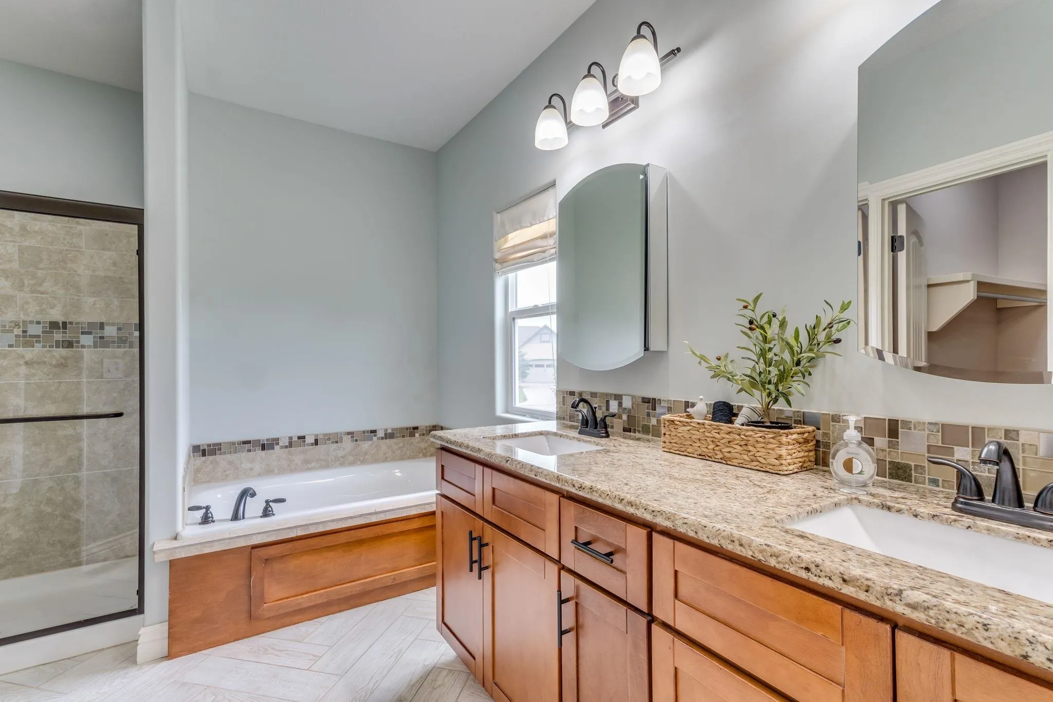 Park City, Kansas 67147, United States, 6 Bedrooms Bedrooms, ,4 BathroomsBathrooms,Residential,Active,175162