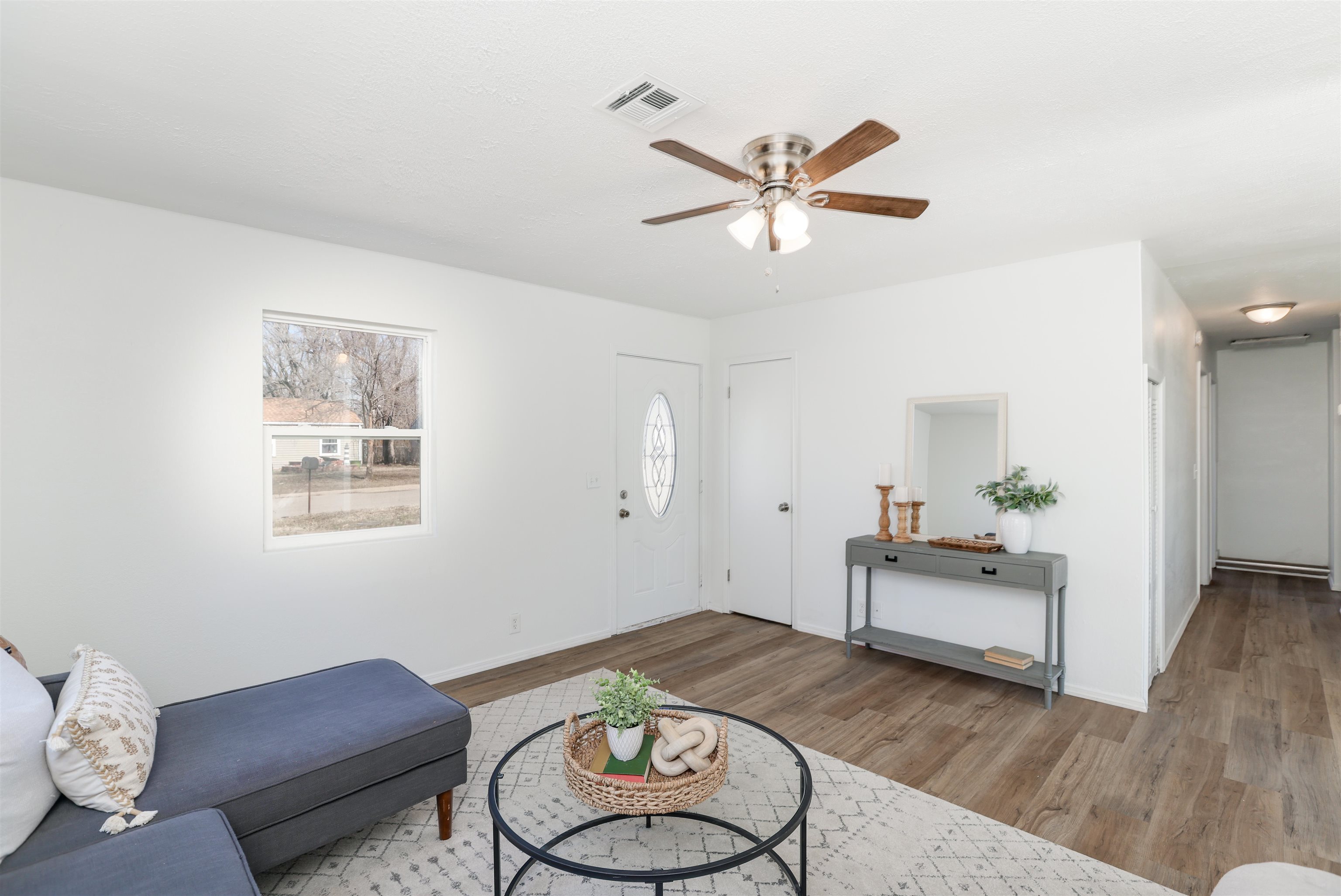 1309 E Charleston Dr, Park City, Kansas image 3