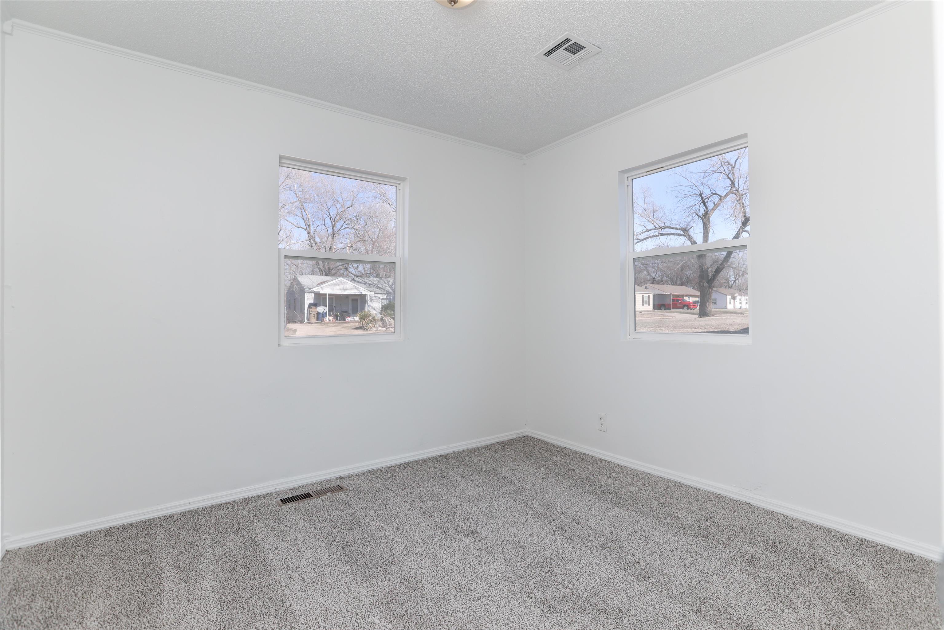 1309 E Charleston Dr, Park City, Kansas image 23