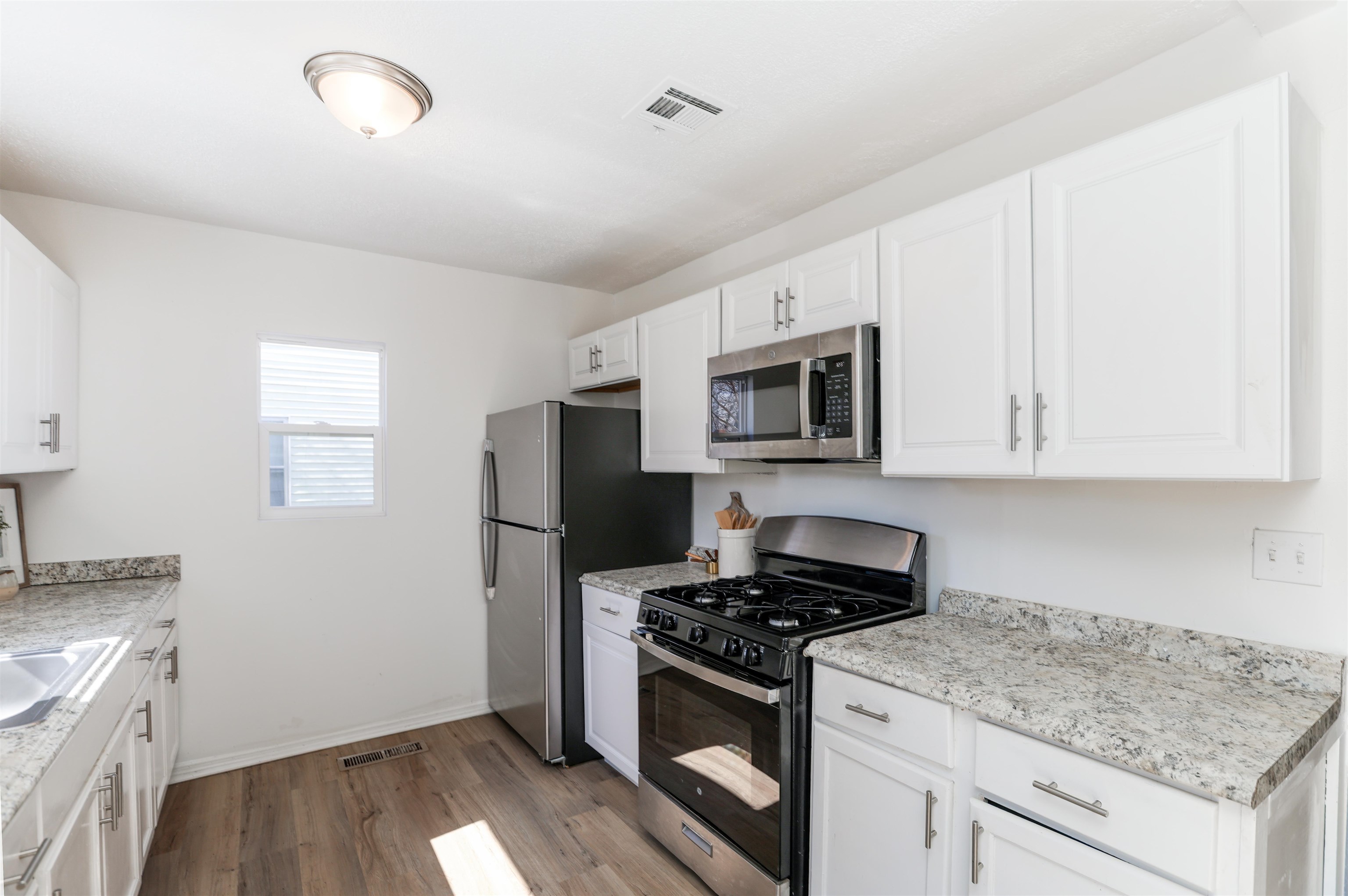 1309 E Charleston Dr, Park City, Kansas image 10