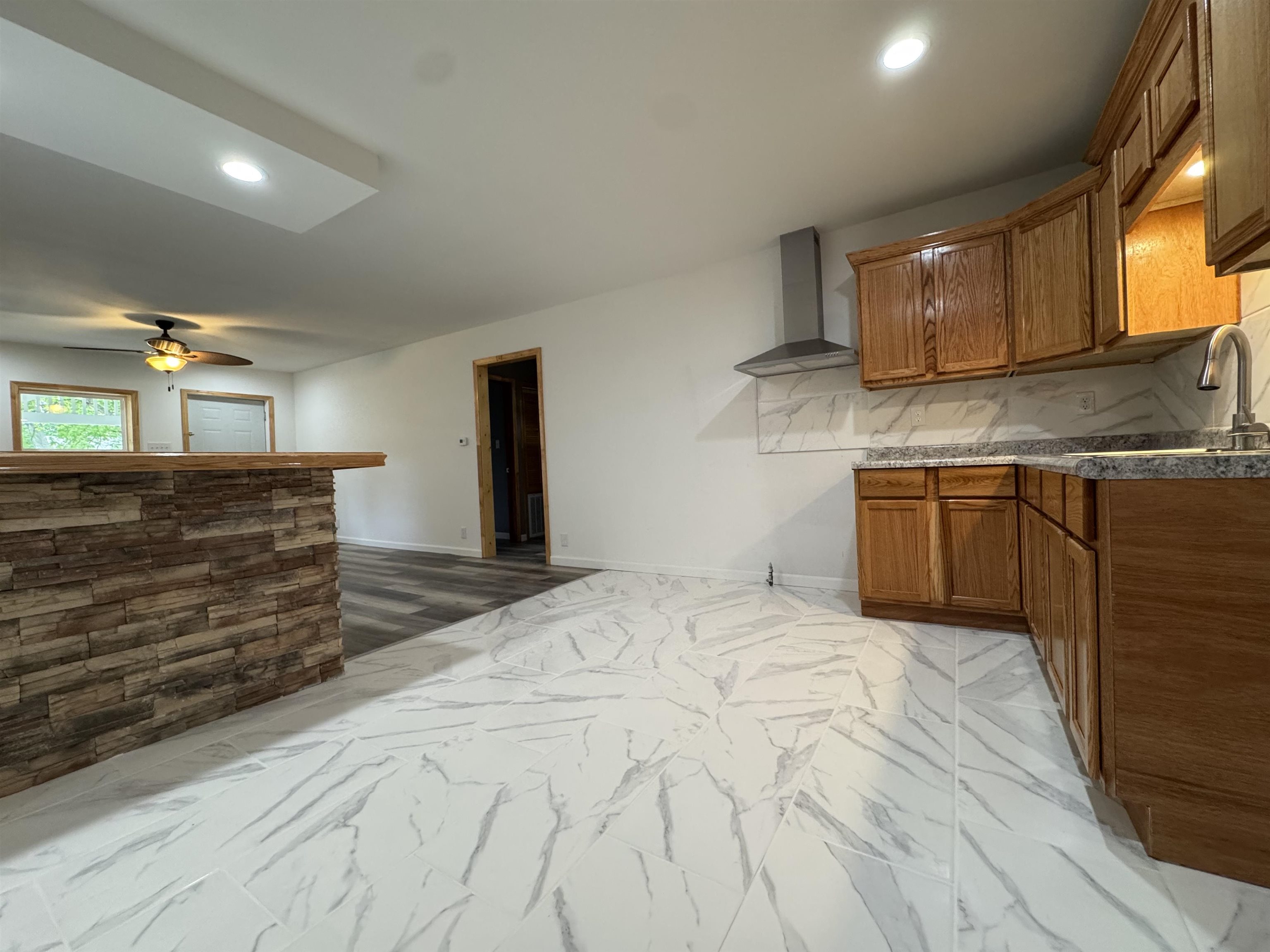 210 E Quincy Ave, Arkansas City, Kansas image 3