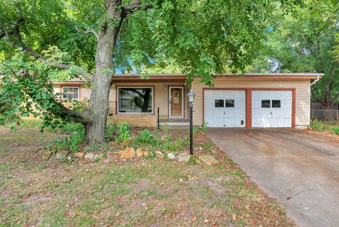 Photo of 6147 S Lulu Ave, Wichita, KS 67216 (MLS # 663103)
