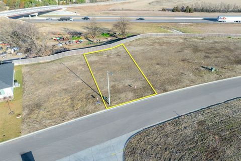 Vacant Land For Sale - 901 N Speyside Cir<br/> Andover, KS 67002