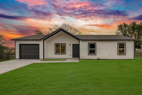 Homes For Sale - 2644 N Holyoke St<br/> Sedgwick County, Wichita, KS 67220