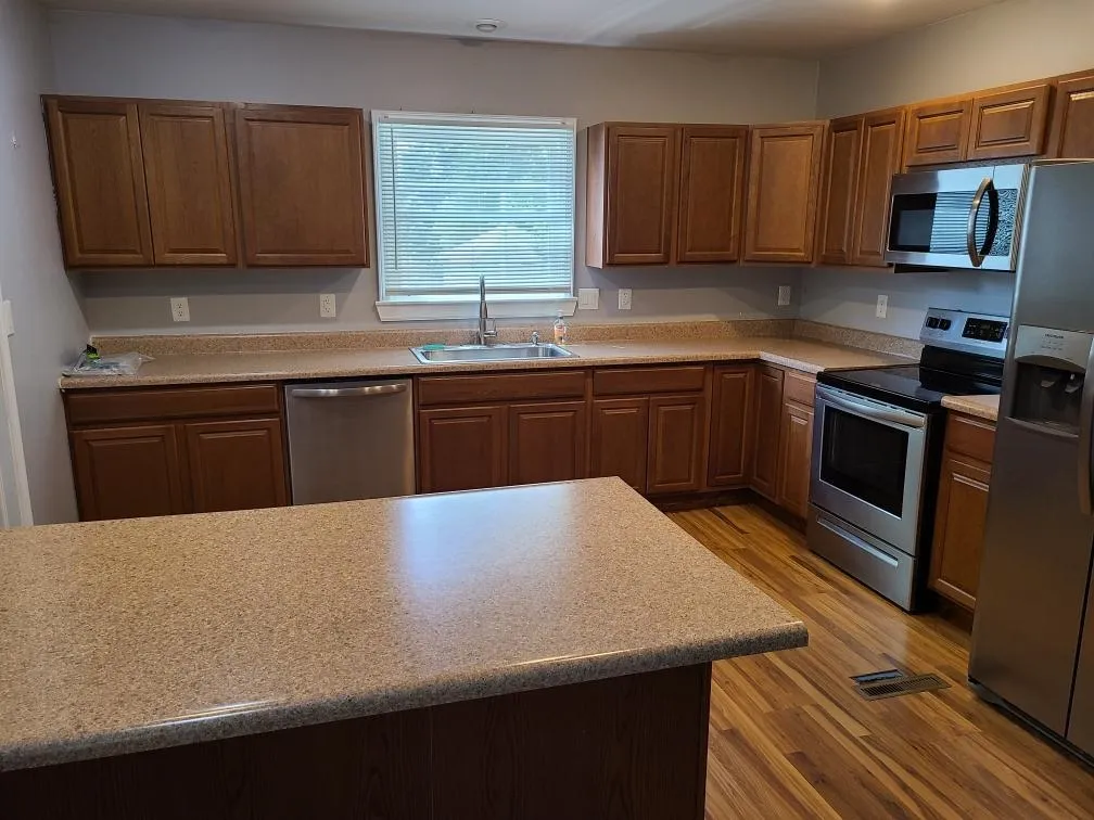 Winfield, Kansas 67156, United States, 3 Bedrooms Bedrooms, ,1 BathroomBathrooms,Residential,Active,189091