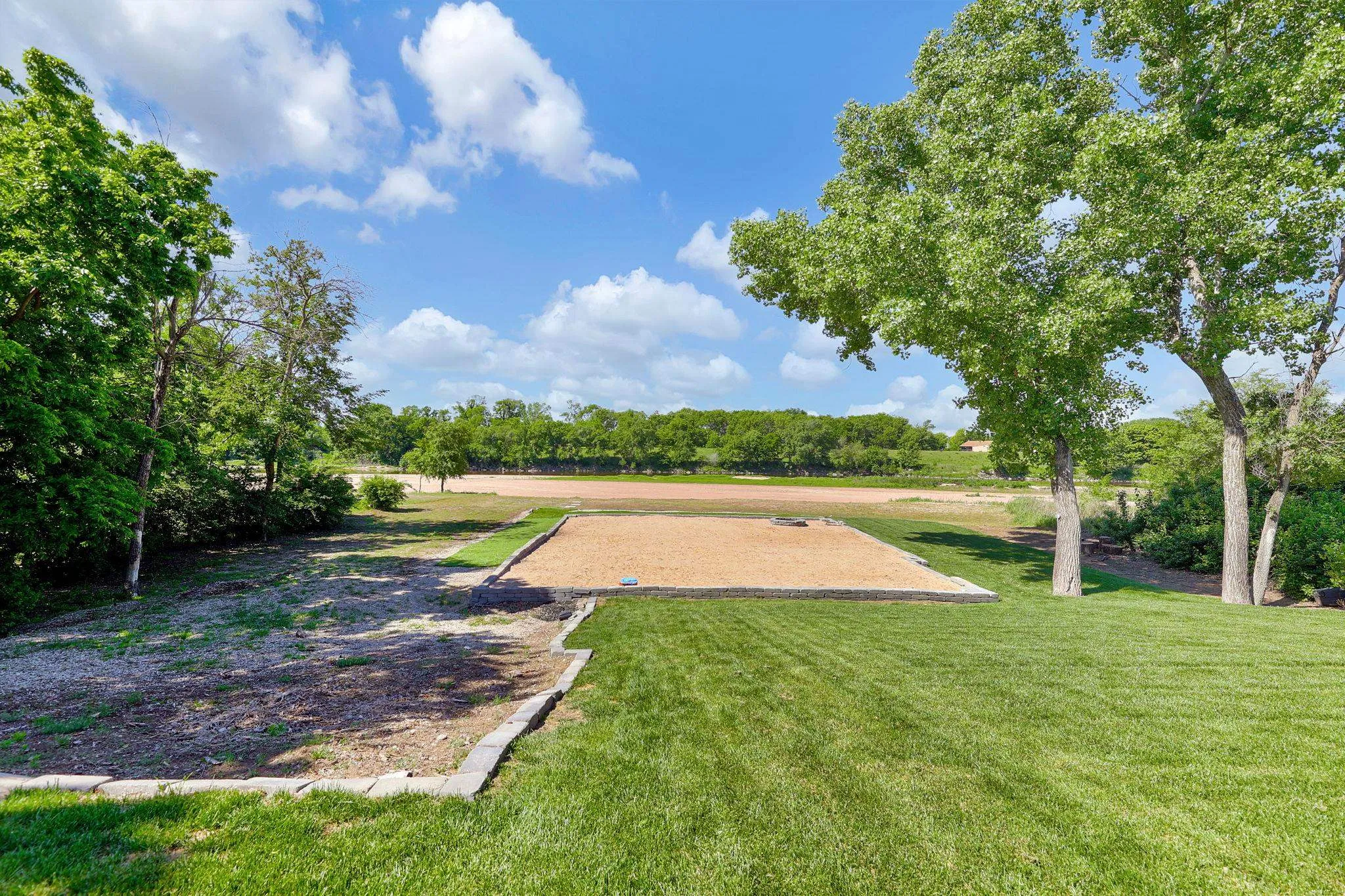 Derby, Kansas 67037, United States, 4 Bedrooms Bedrooms, ,4 BathroomsBathrooms,Residential,Active,128702