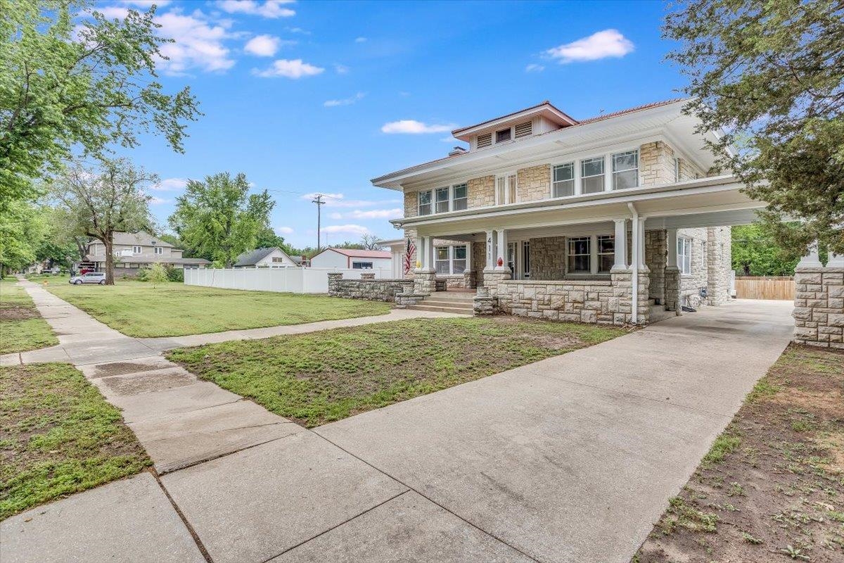411 N B St, Arkansas City, Kansas image 3